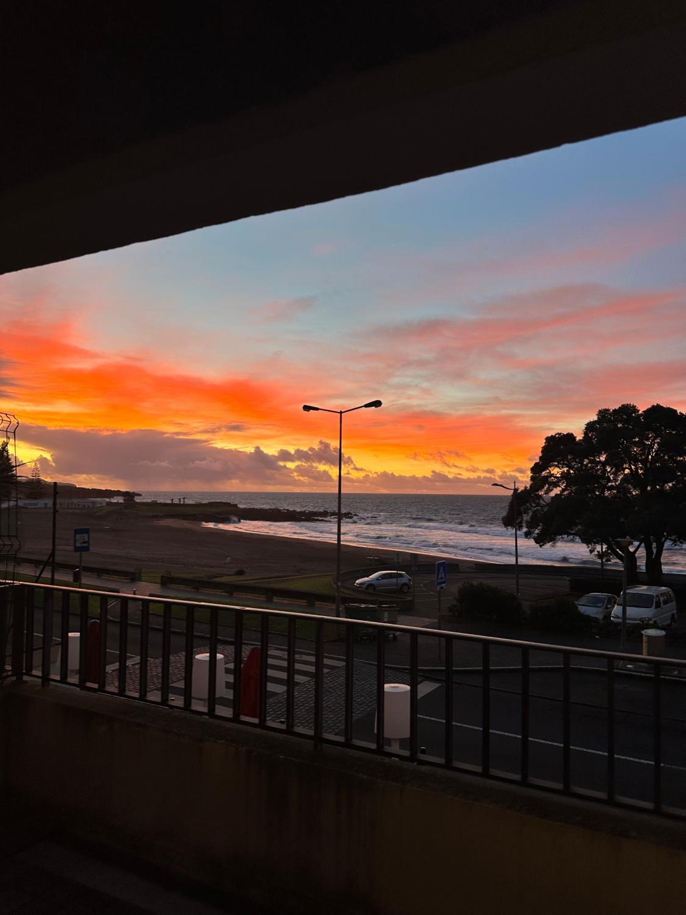 3 balconies with sea view - restaurants below - personalized support - Ponta Delgada -DOMOSTAY AL