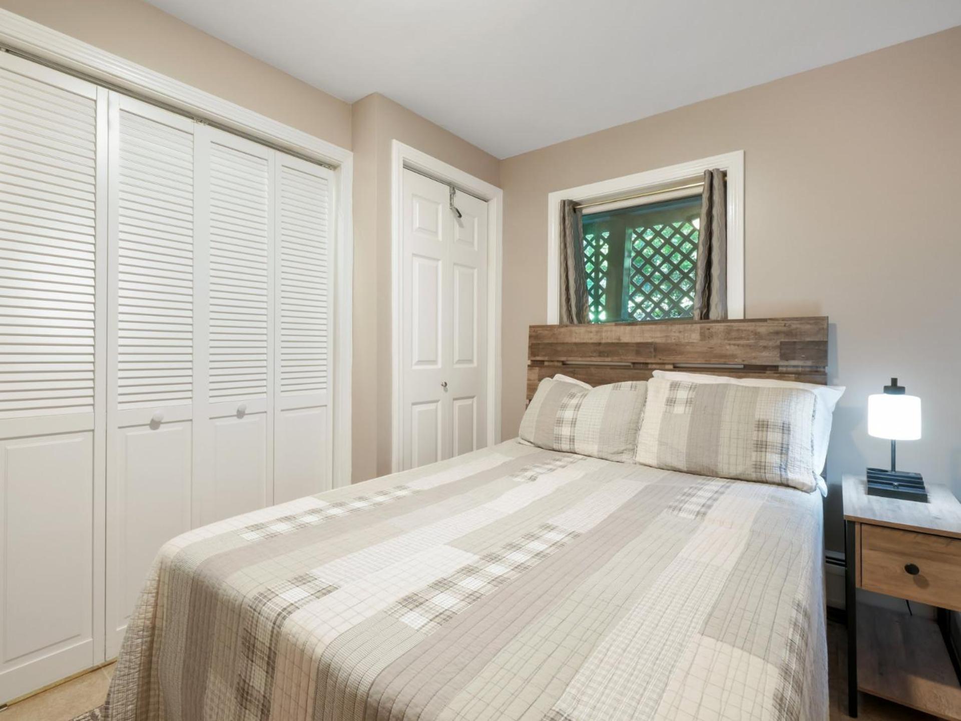 Killington Terrace Lodge - Spacious 5BR Killington Home with 2 Kitchens, Game Room & Pet Friendly
