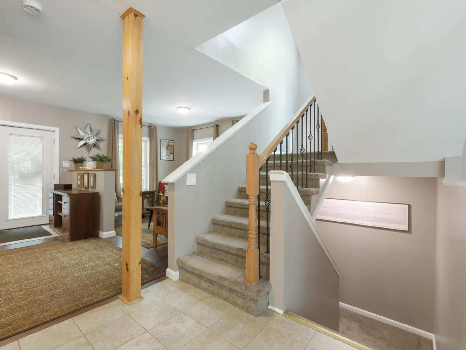Killington Terrace Lodge - Spacious 5BR Killington Home with 2 Kitchens, Game Room & Pet Friendly