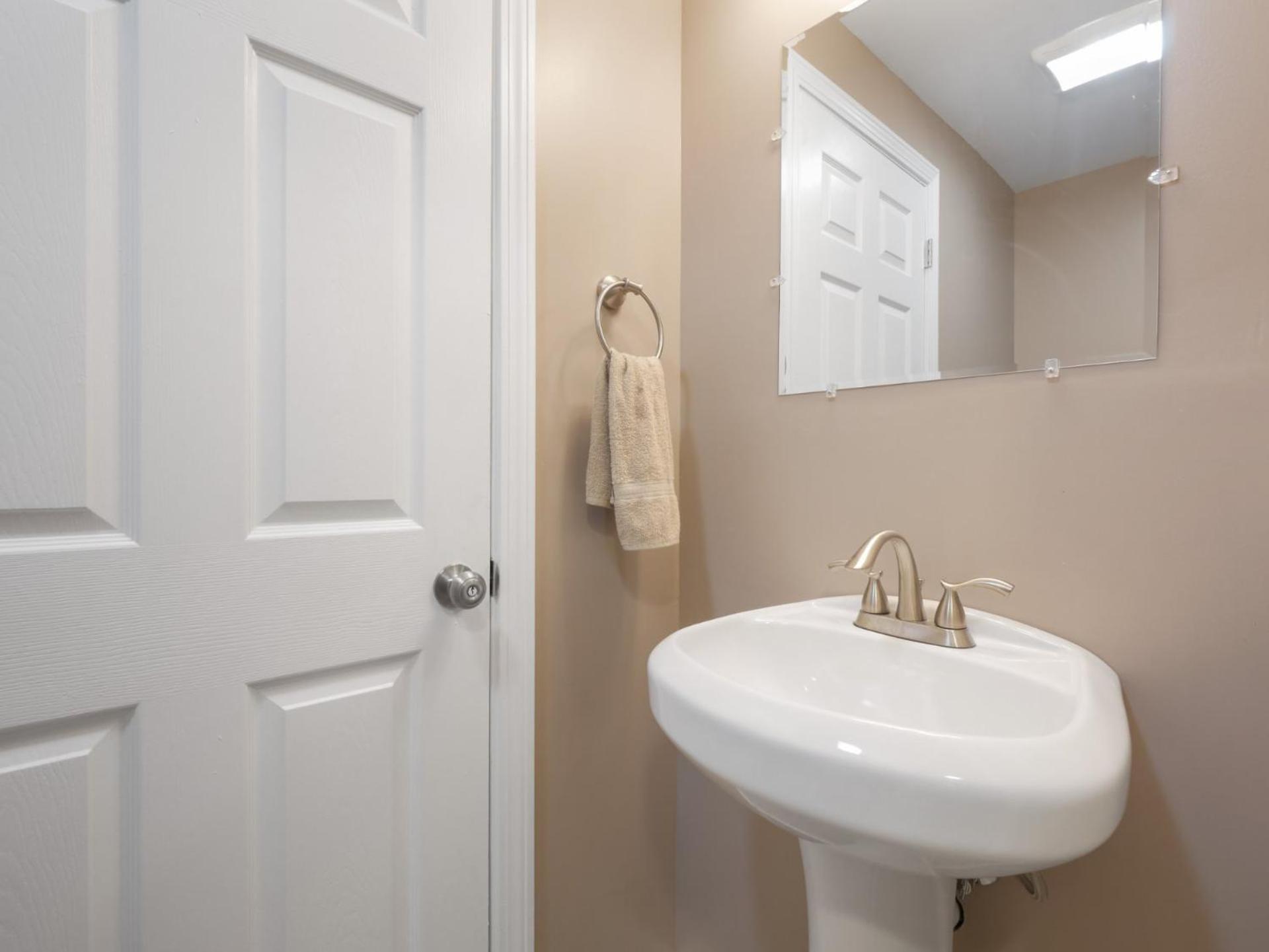 Killington Terrace Lodge - Spacious 5BR Killington Home with 2 Kitchens, Game Room & Pet Friendly