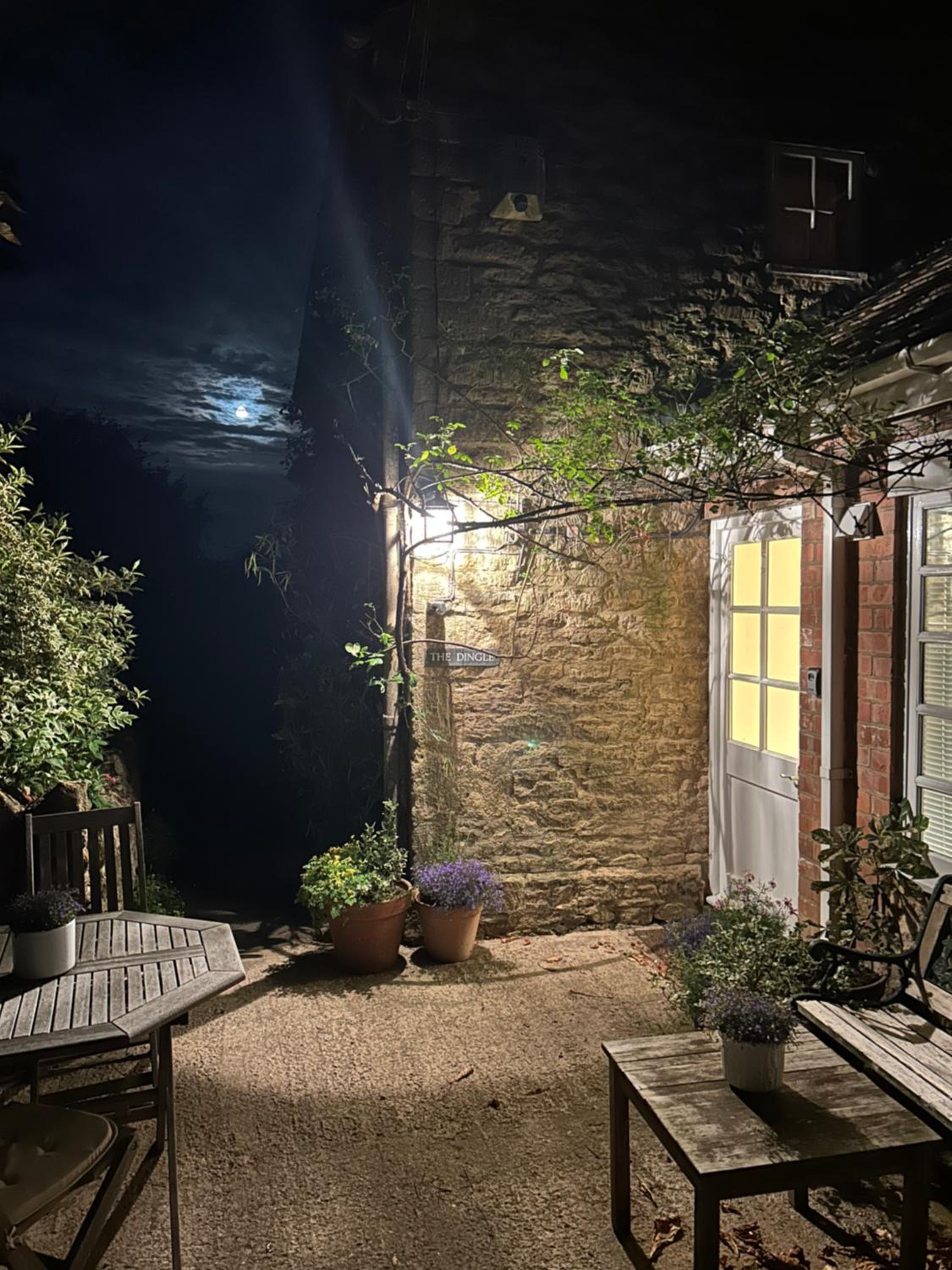 Four Seasons Cottage - in the Cotswolds