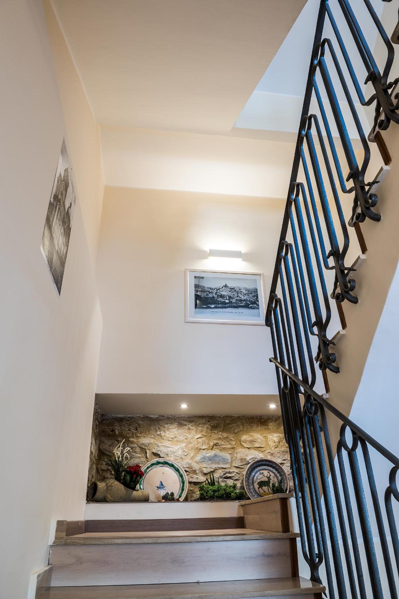 Ariston Suite
