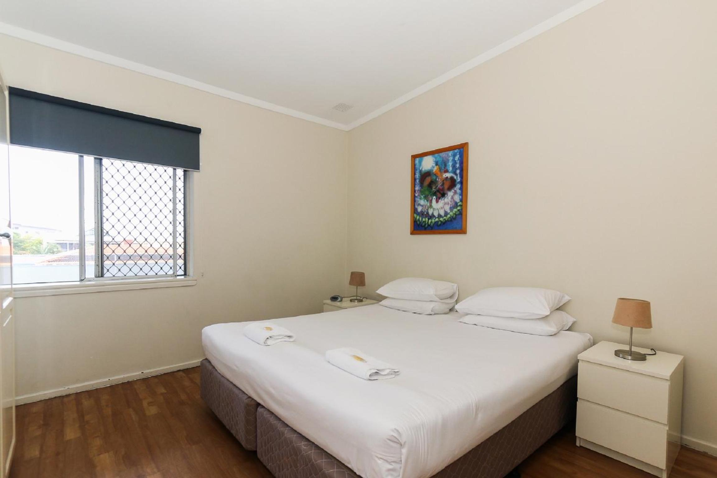 Scarborough Apartment photo 3