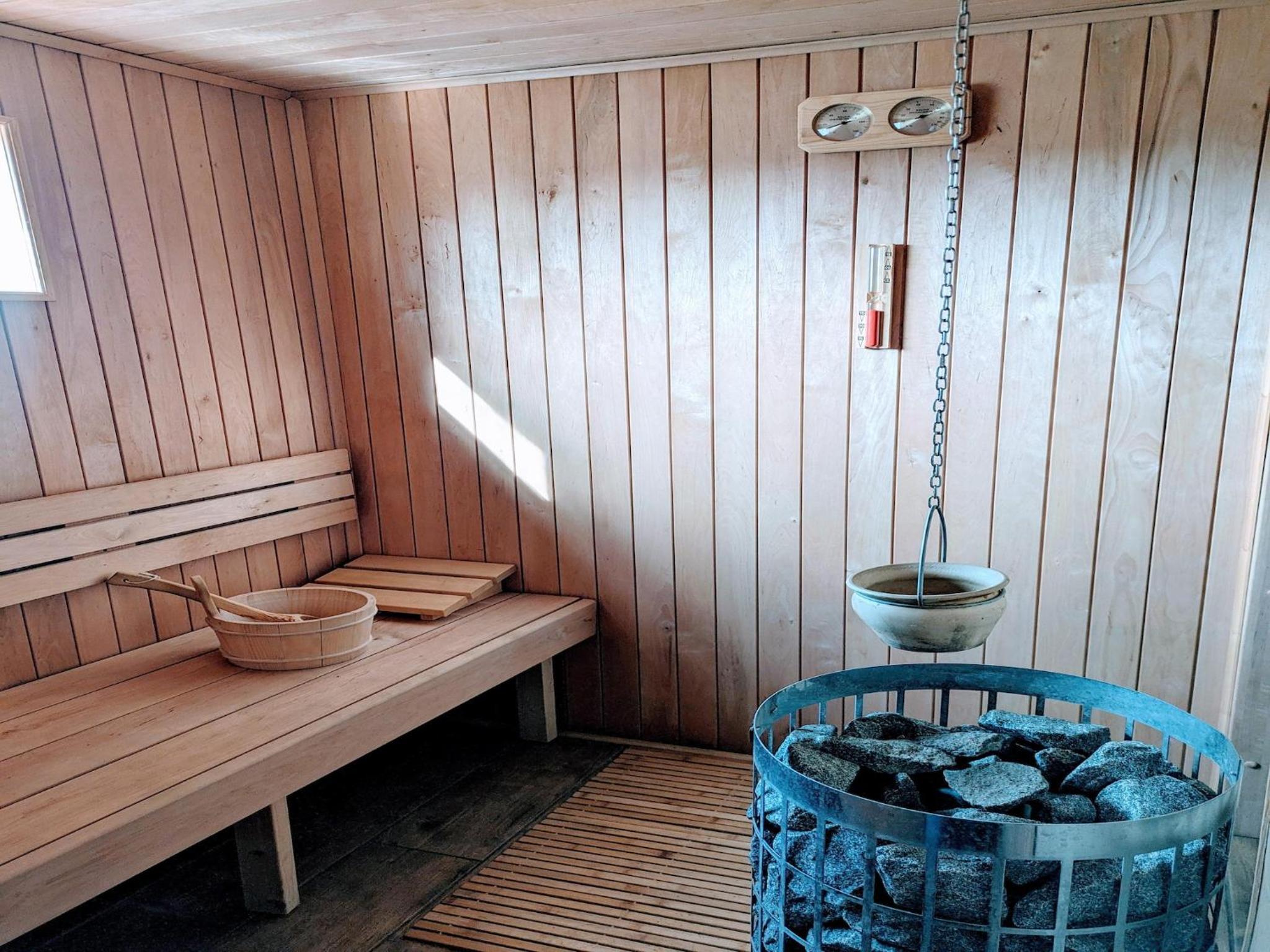 Holiday apartment by the river, sauna included
