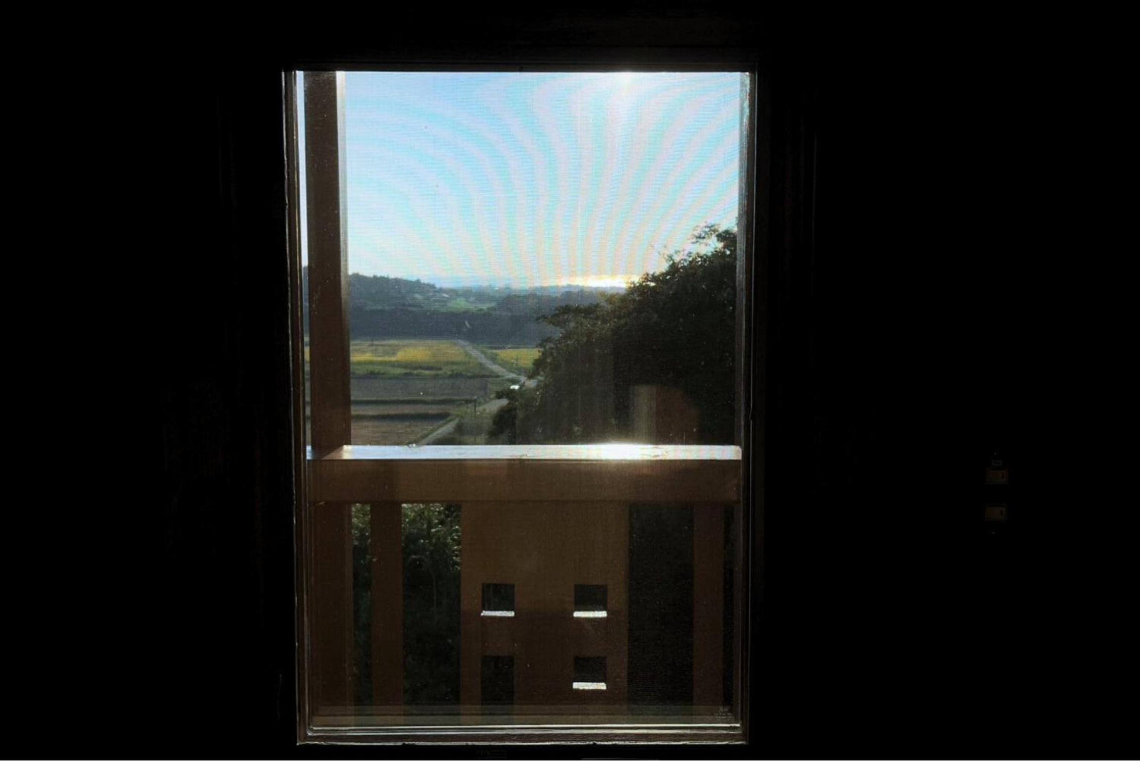 南房総の海と田園風景を眺める高台に佇む景色抜群のログハウス #一棟貸切 #グループや家族旅行におすすめ #BBQ可のお庭 #夕陽と海が綺麗に見えるテラス #星空が綺麗 #南房総 #osora