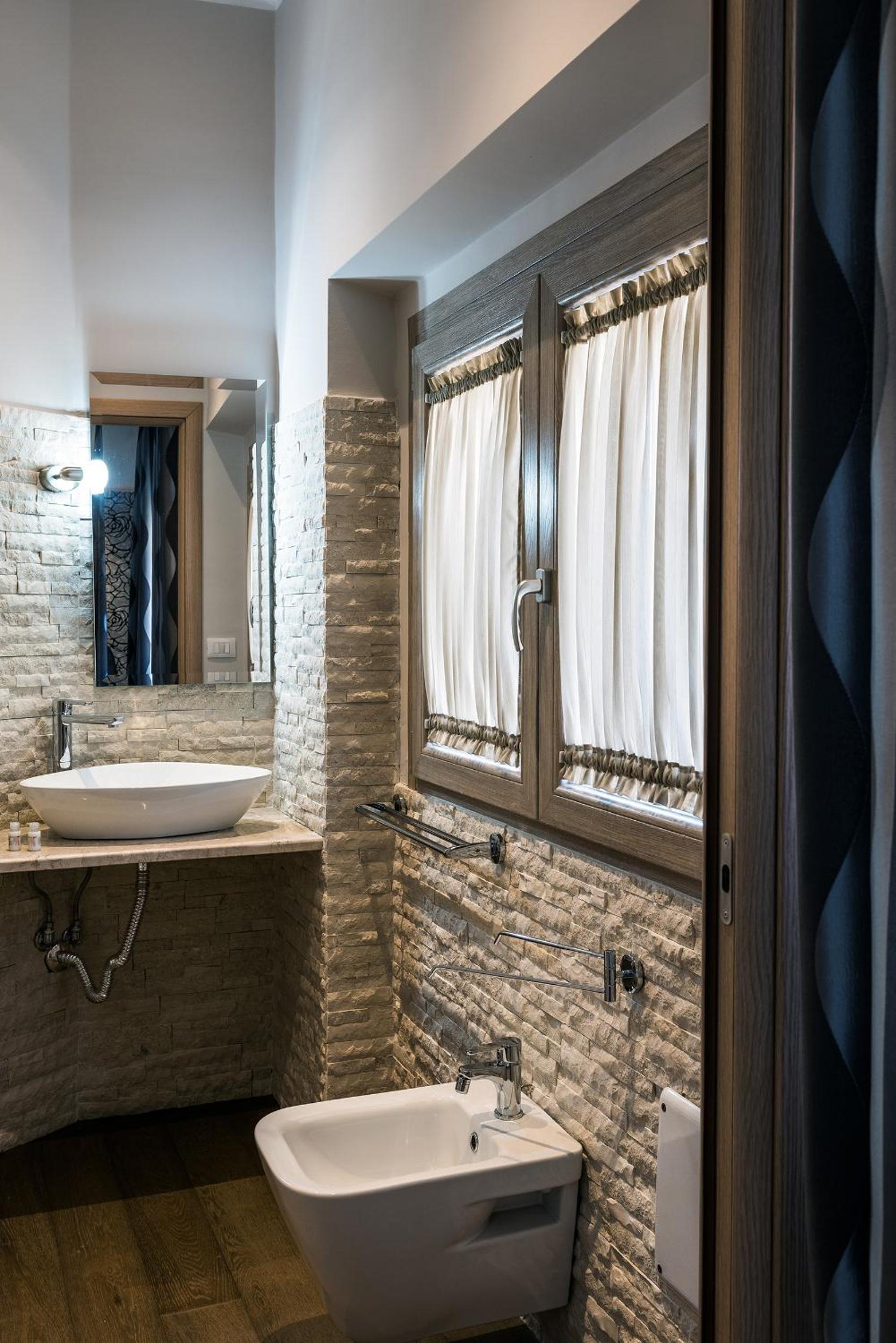 Ariston Suite
