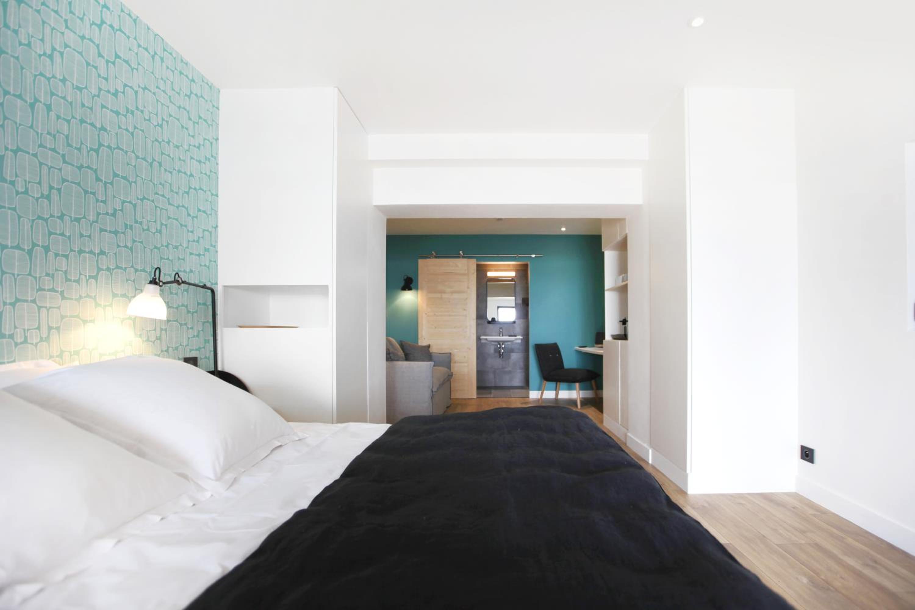hotel room