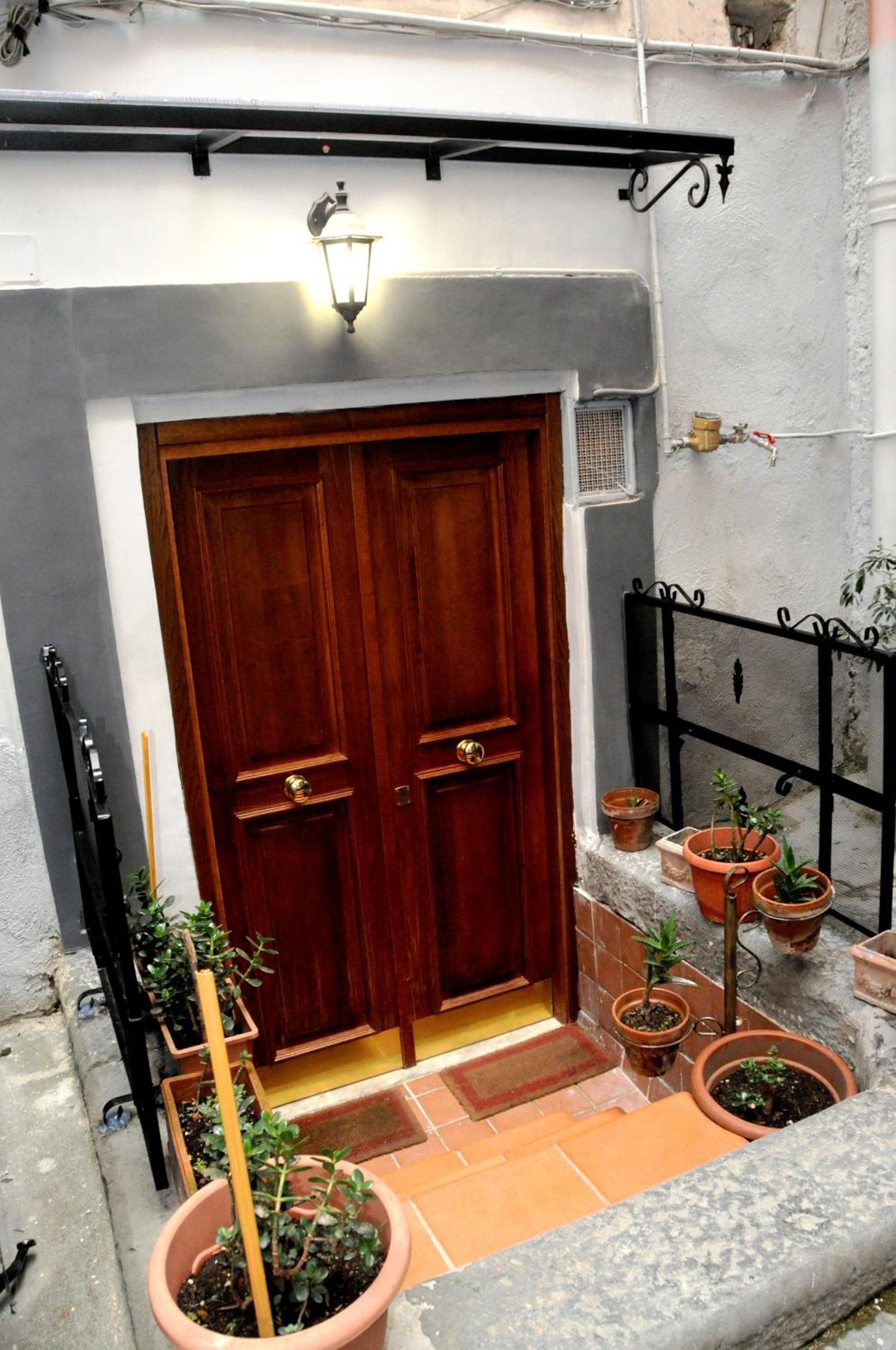 Little House photo 5