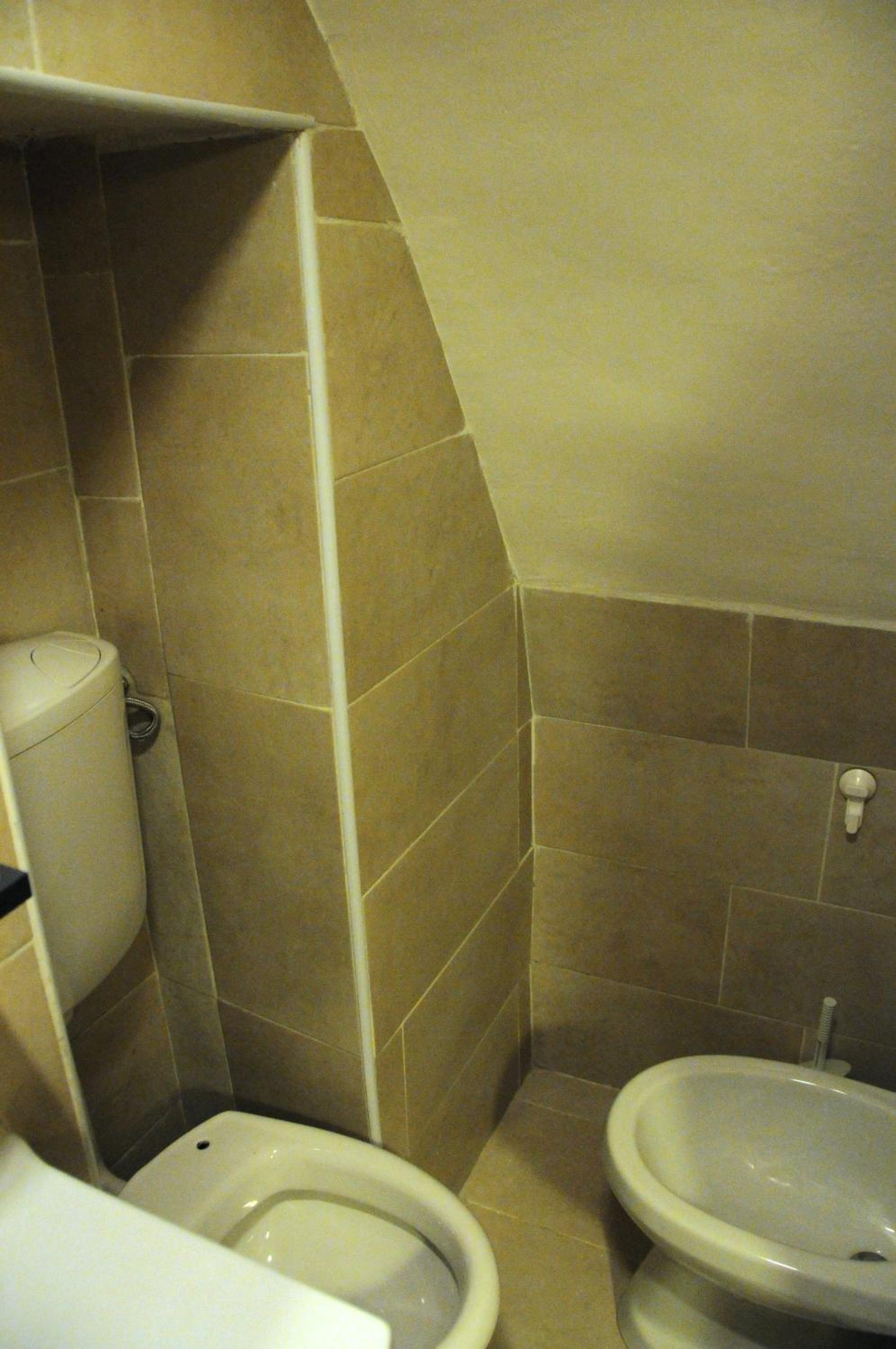 Little House en Naples — bathroom