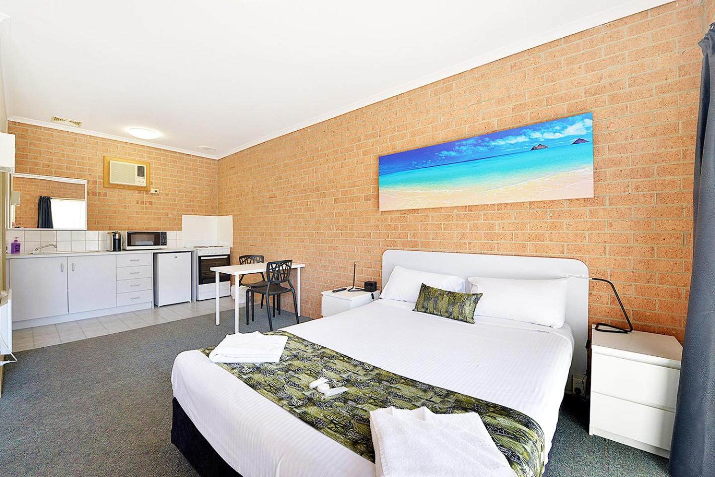 Cranbourne Motor Inn