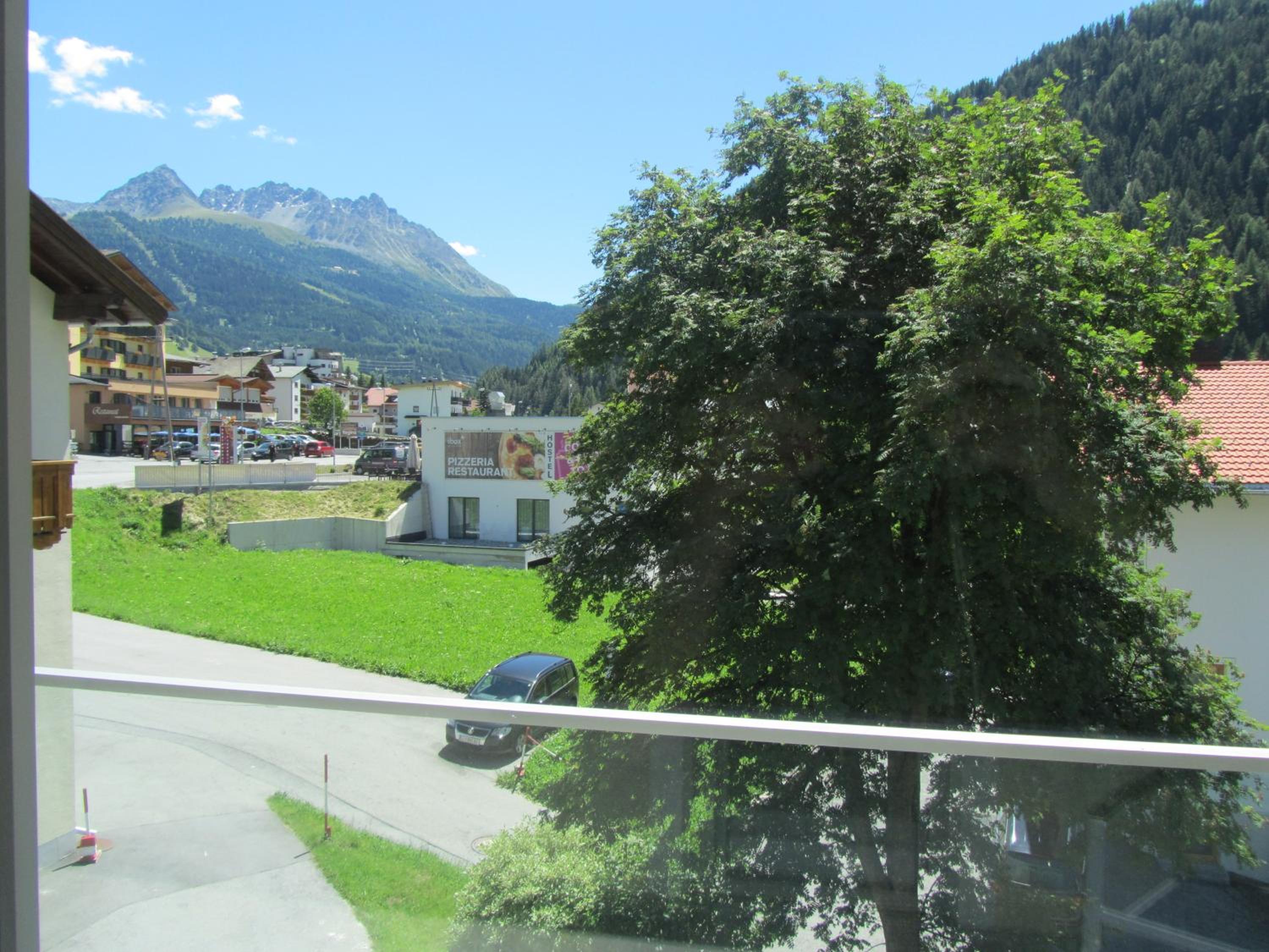 Photo 29