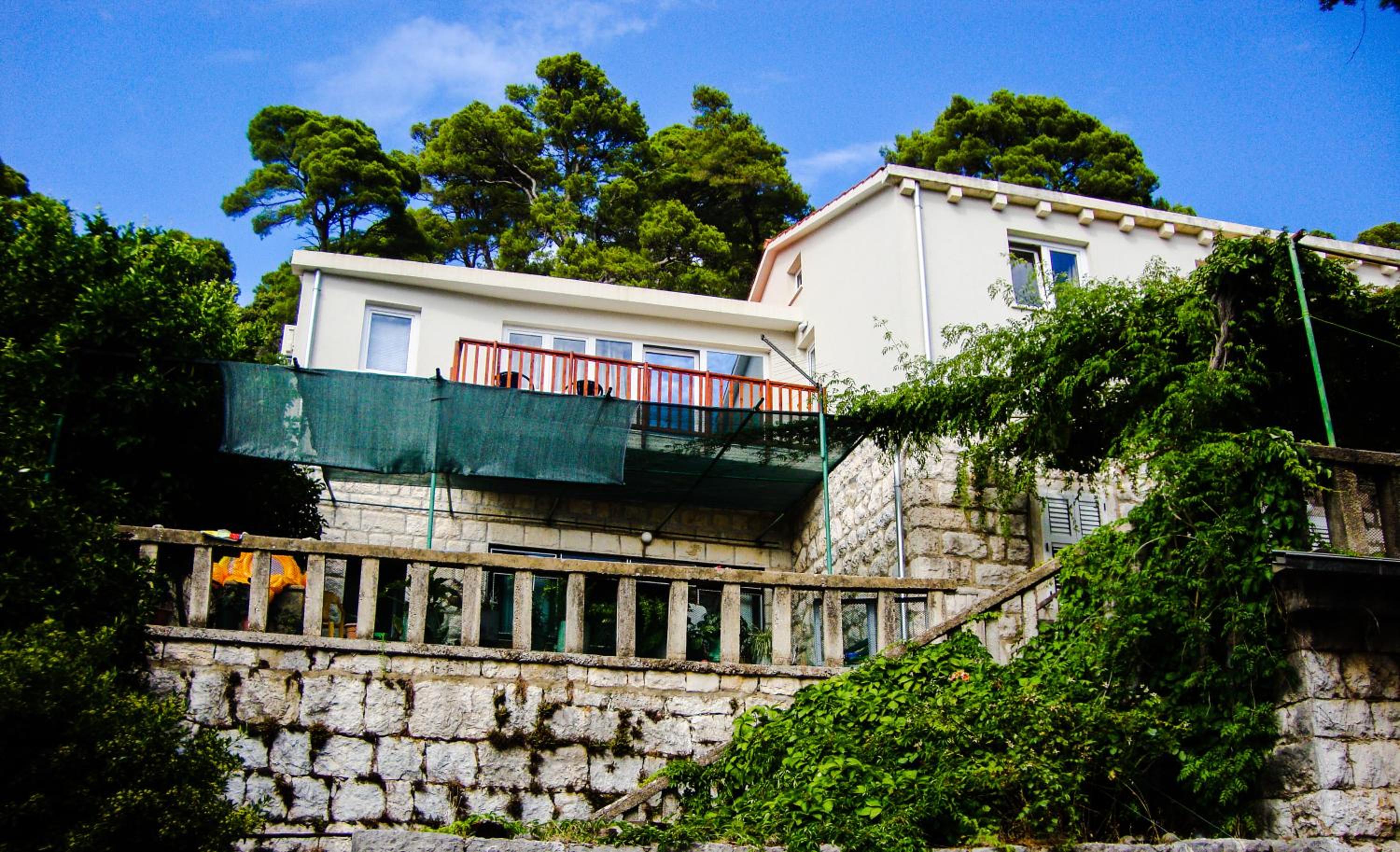 Apartments Hana