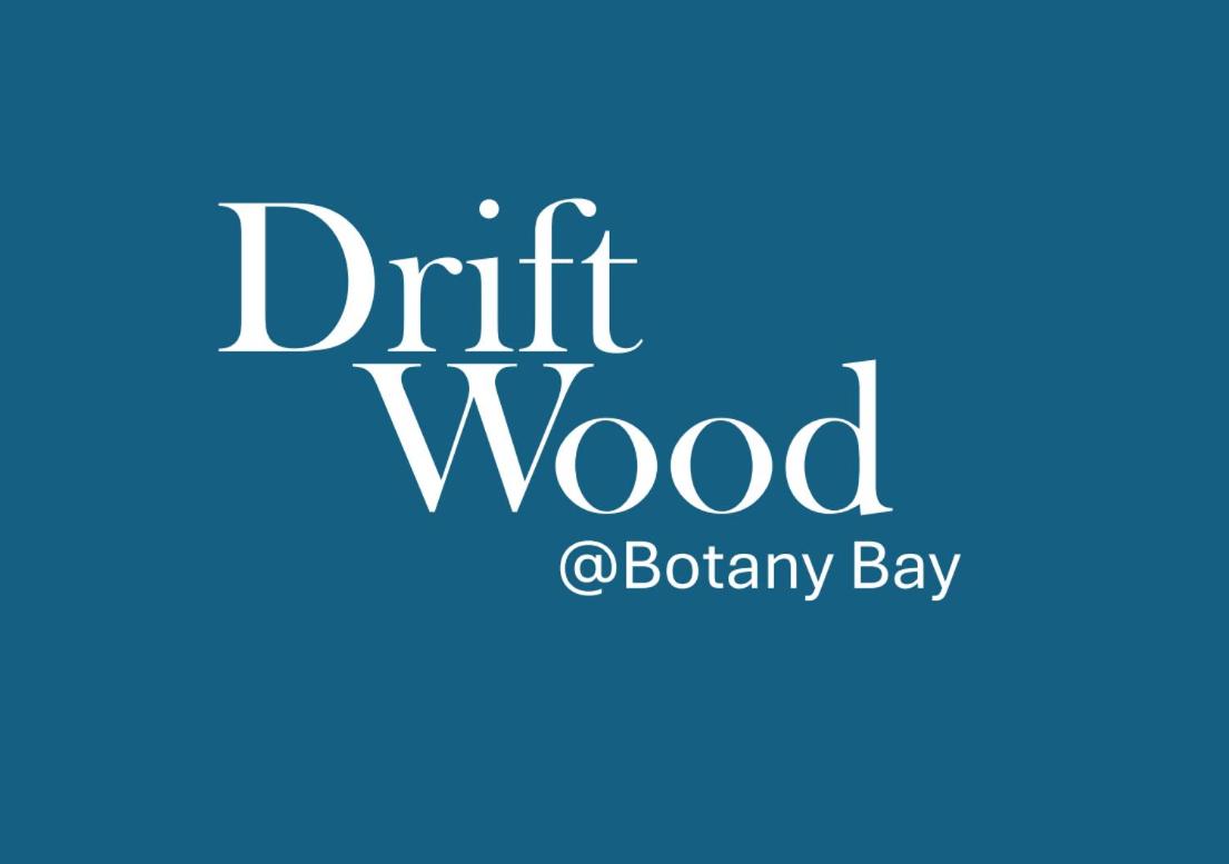 Driftwood at BotanyBay - Dogs Welcome