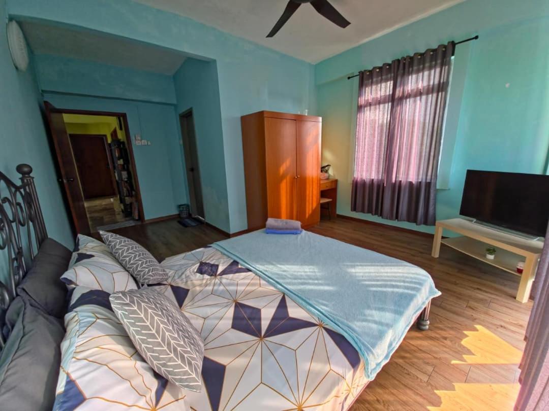 The Sunset Terrace, Ocean View Resort-Teluk Kemang, Sea Views, Walk to beach, Netflix, Beverages & Snacks