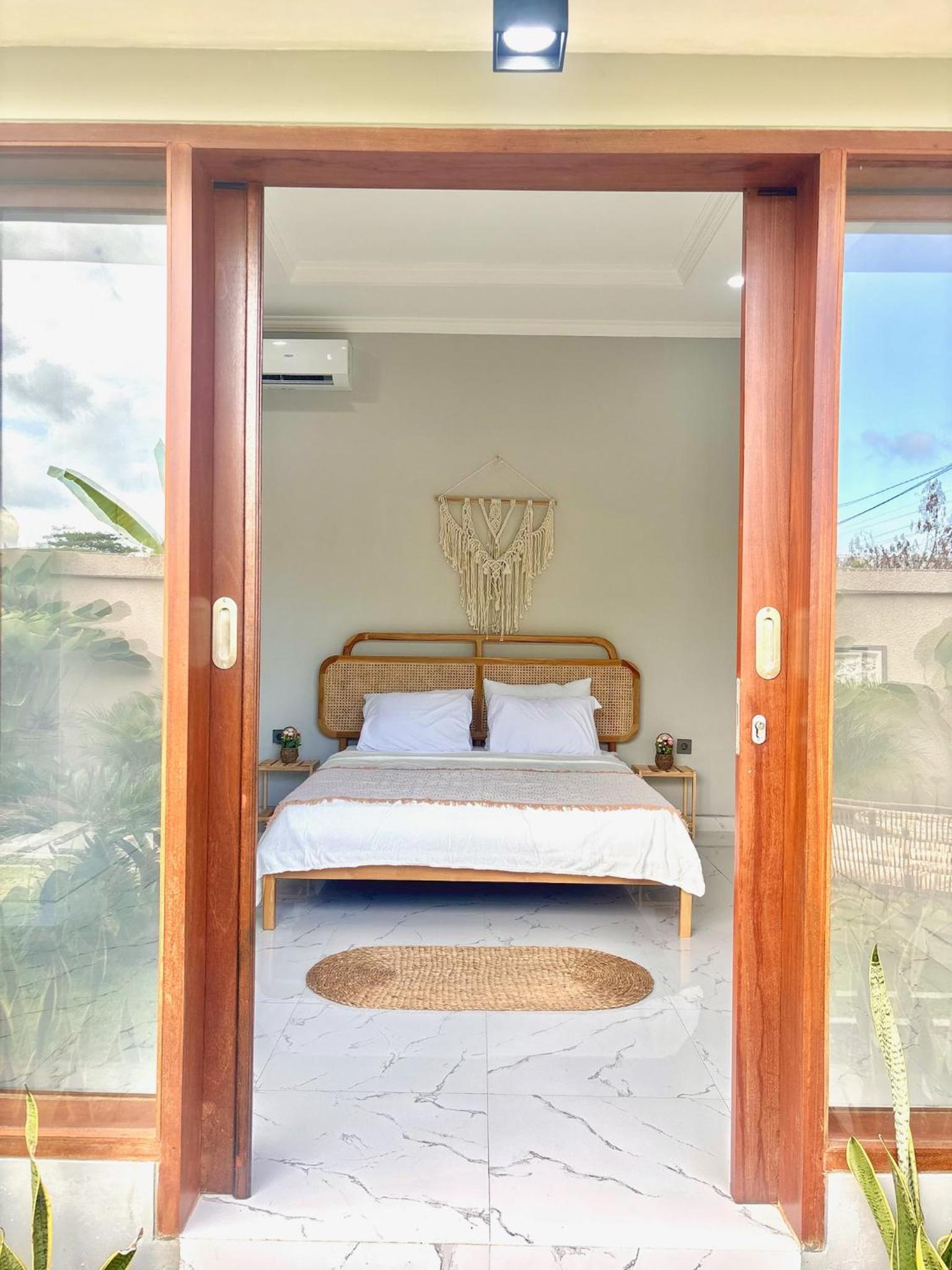 PRIVATE VILLA 3BR -Pool-Sanur-5 mins to Beach