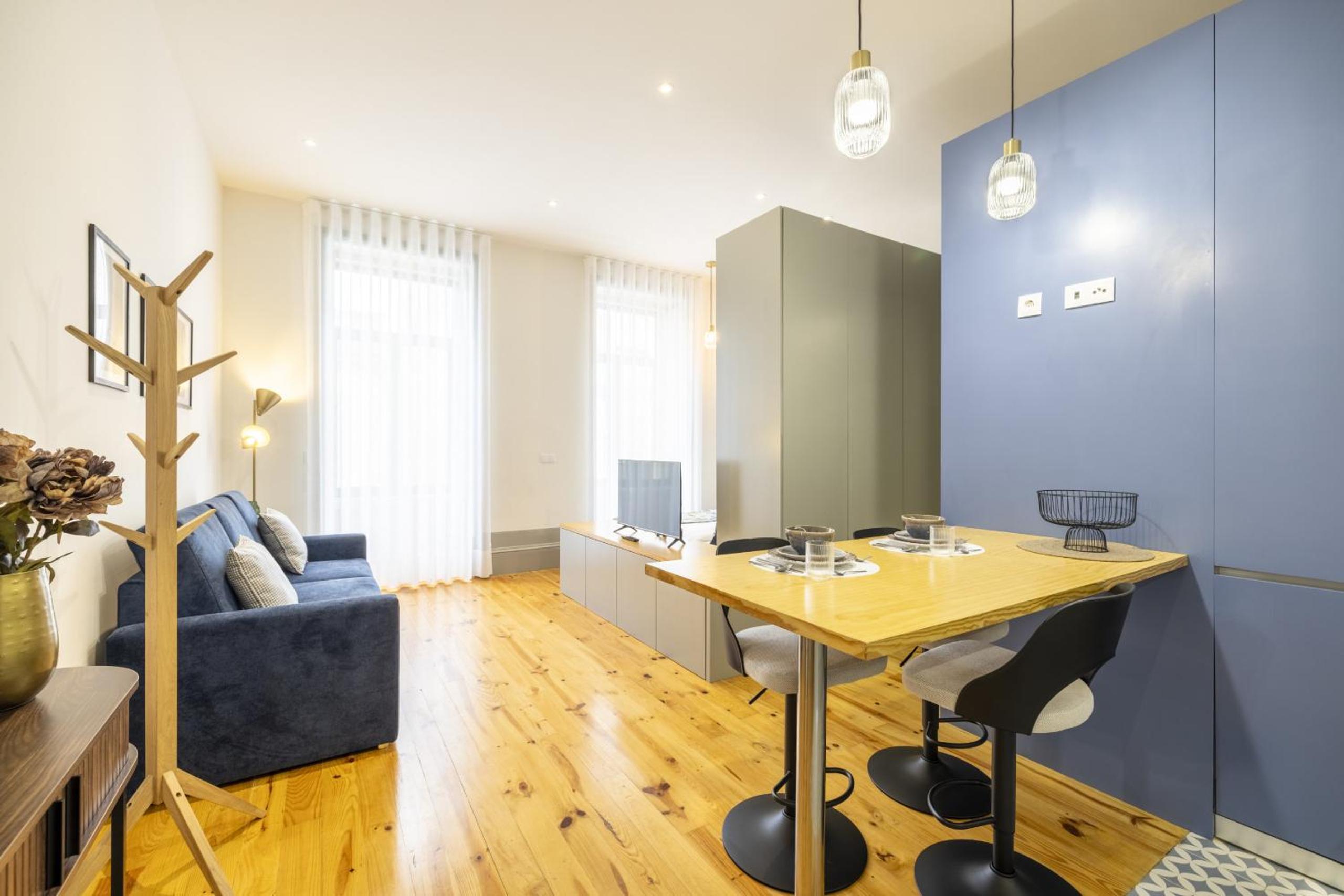 741 Studio By D&S