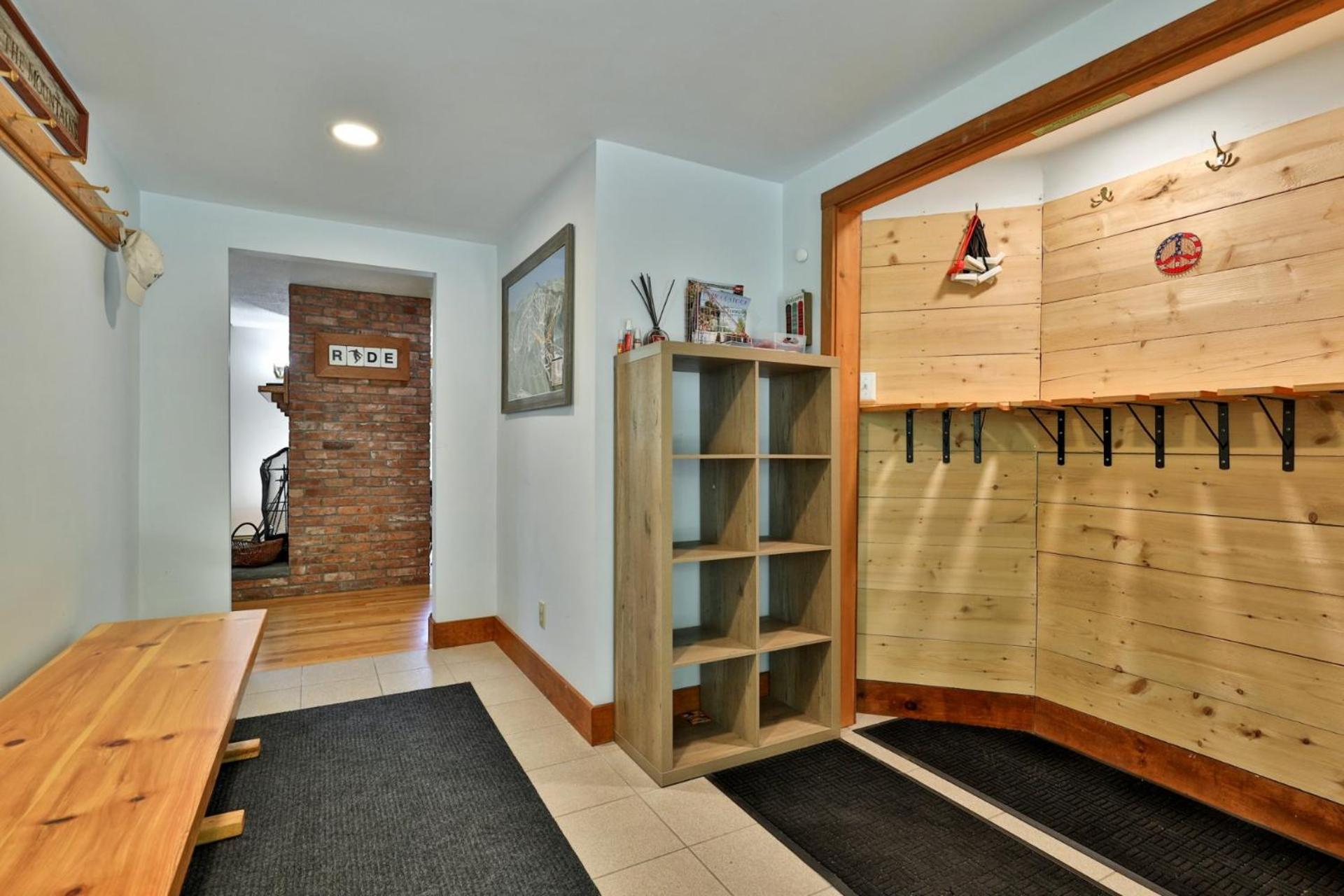 4BR Killington Home Perfect for Families, Pet-Friendly, Fireplace