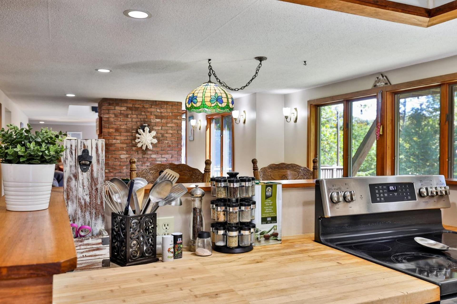 4BR Killington Home Perfect for Families, Pet-Friendly, Fireplace