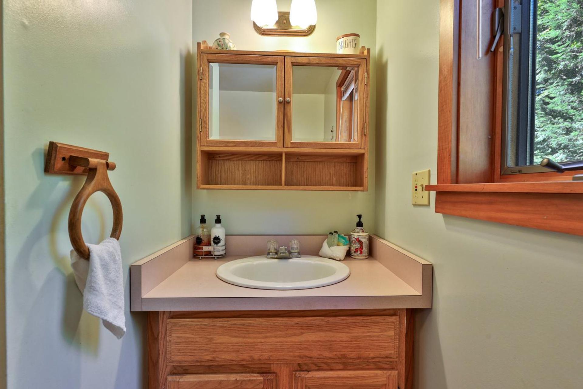 4BR Killington Home Perfect for Families, Pet-Friendly, Fireplace