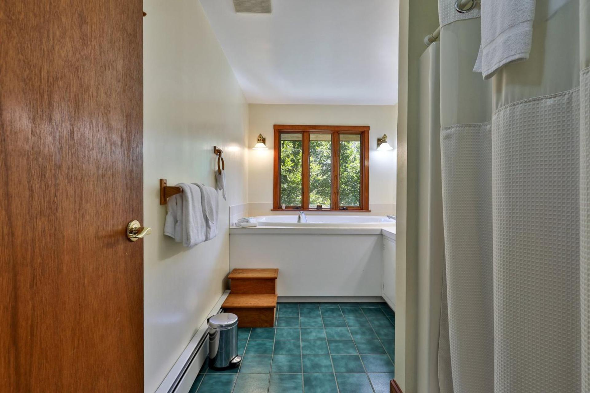 4BR Killington Home Perfect for Families, Pet-Friendly, Fireplace