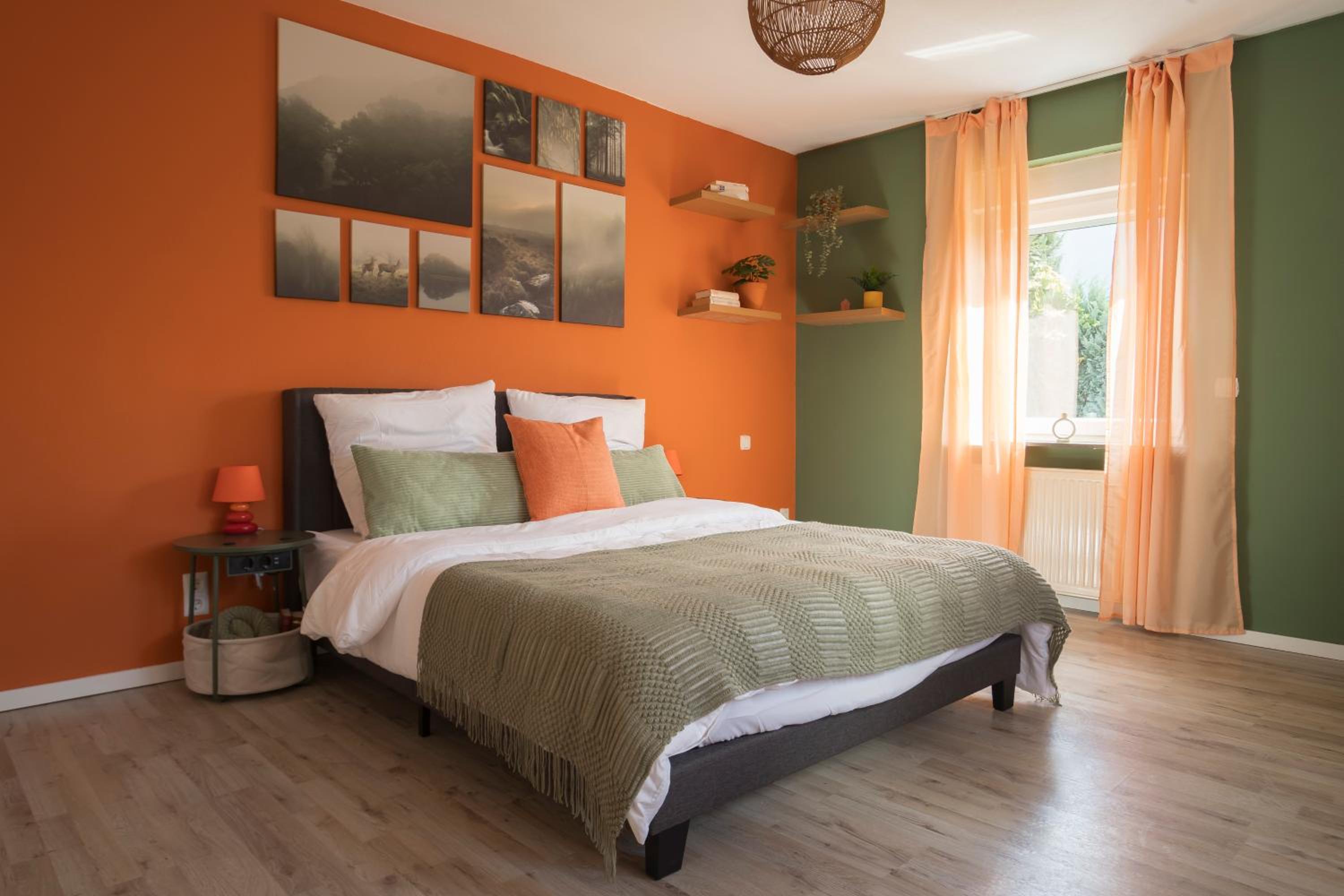 Das orange Haus in der Nähe Frankfurt