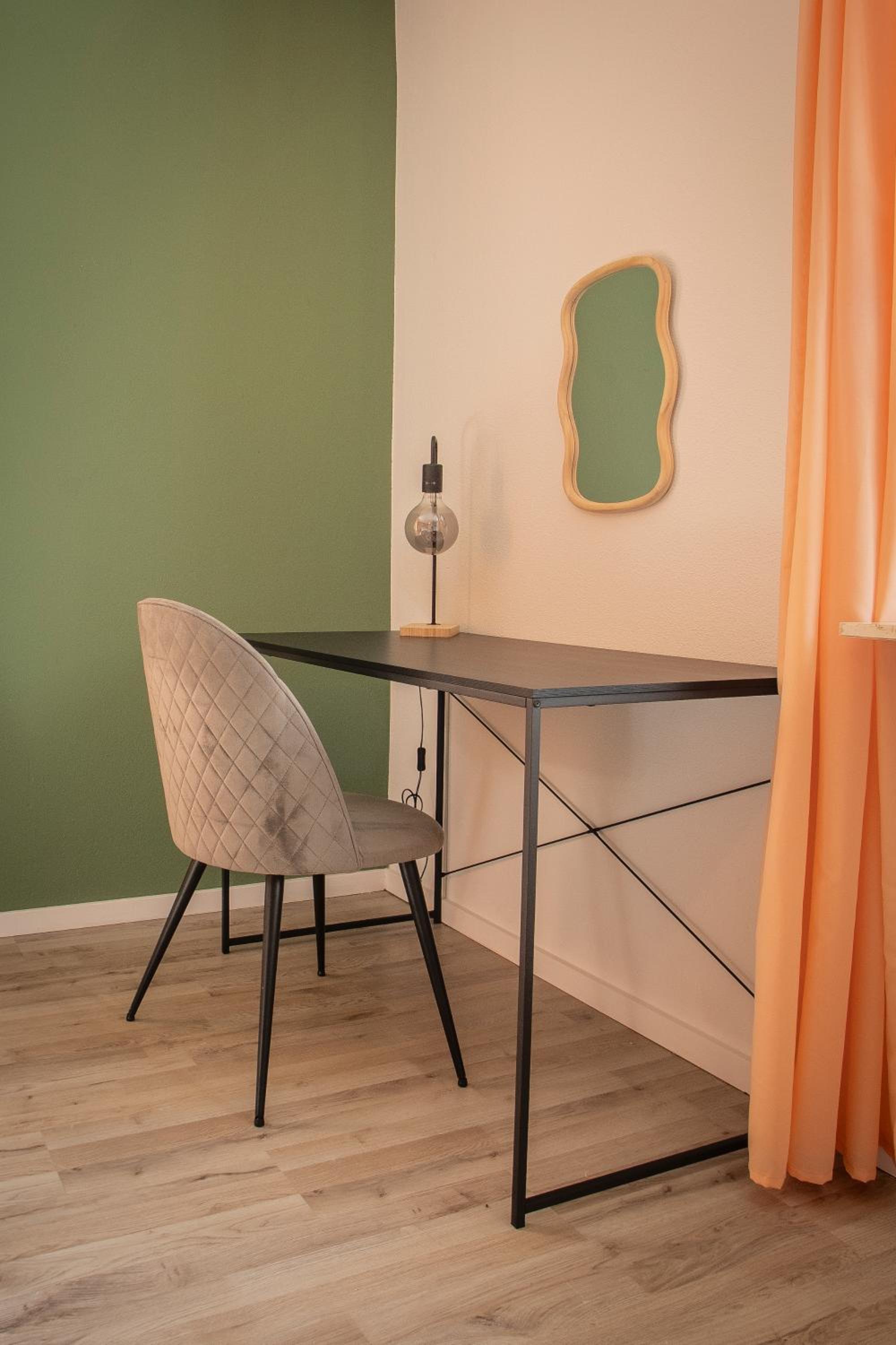 Das orange Haus in der Nähe Frankfurt