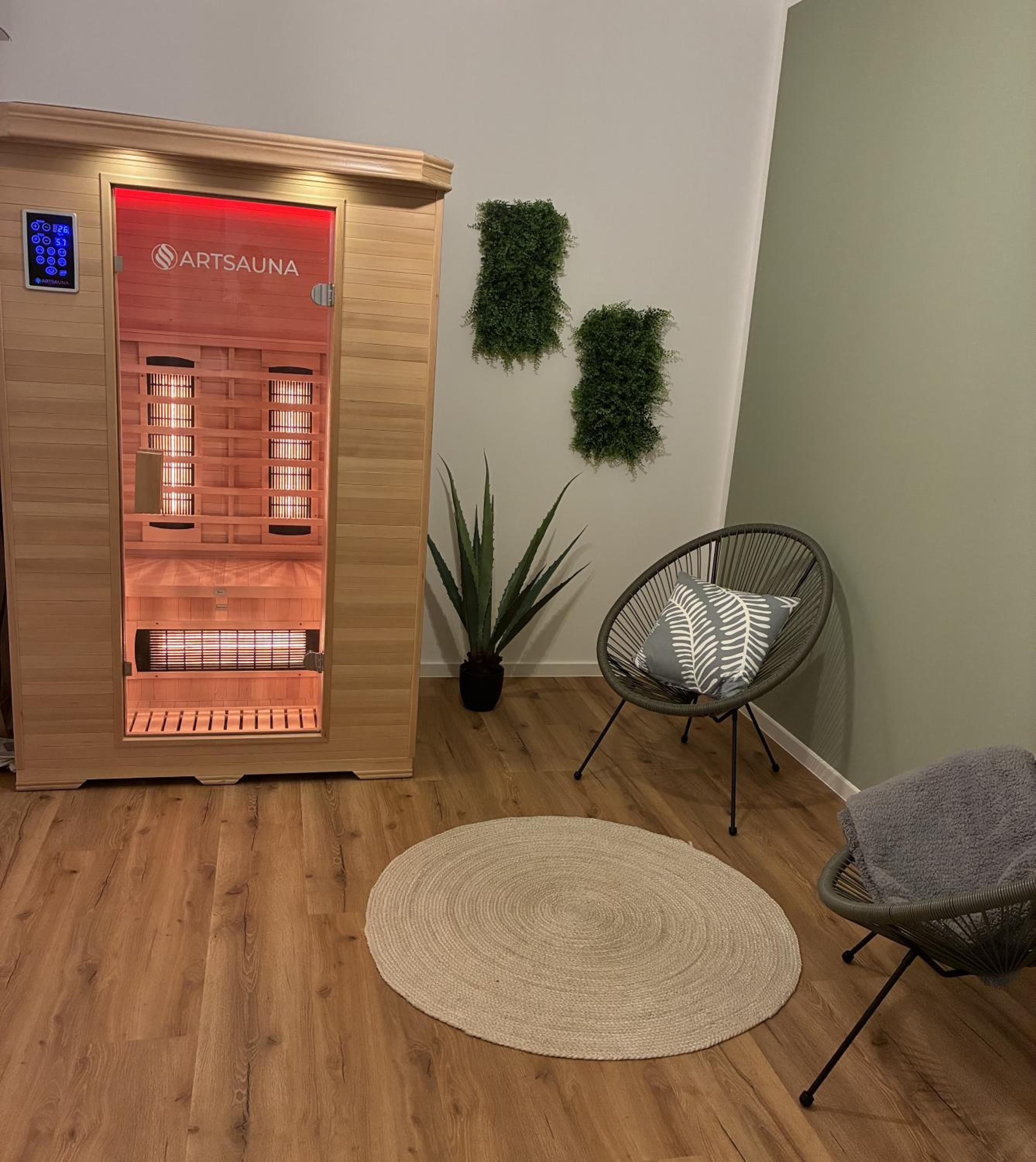ANER 6 eleganter Loft mit Infrarotsauna in Dresden Weißer Hirsch