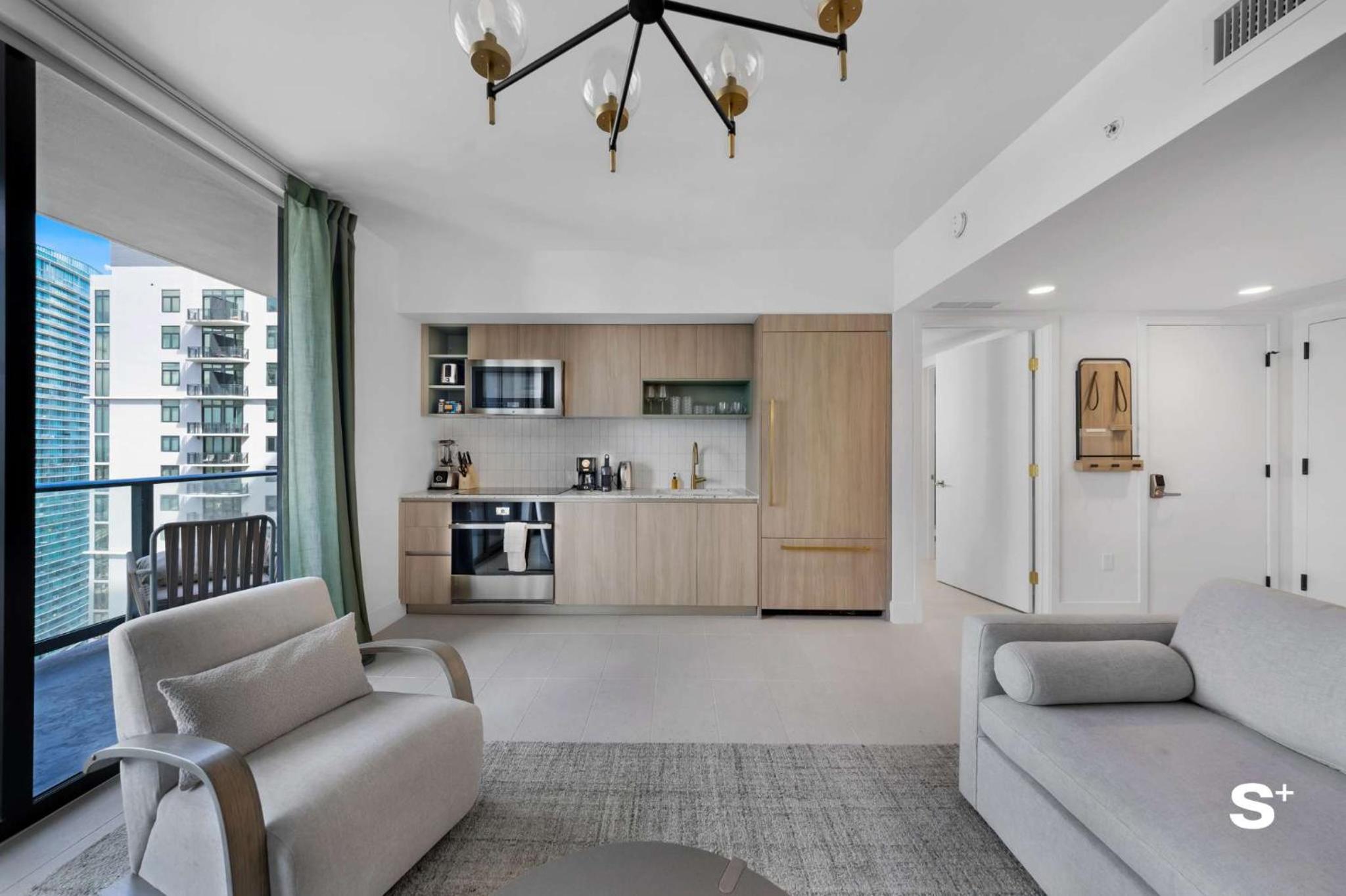 Modern DTW Miami Escape with Water Views