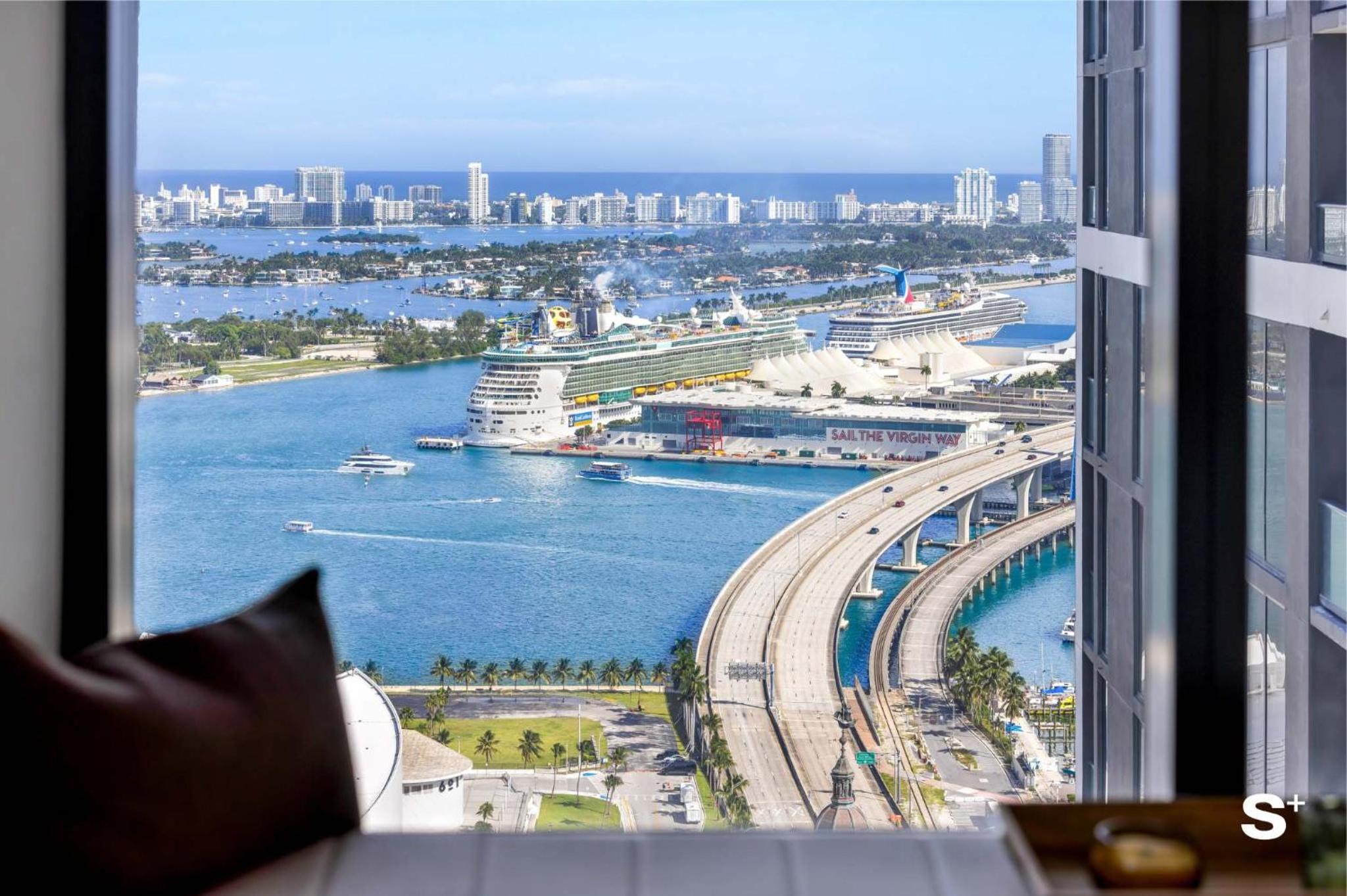Modern DTW Miami Escape with Water Views