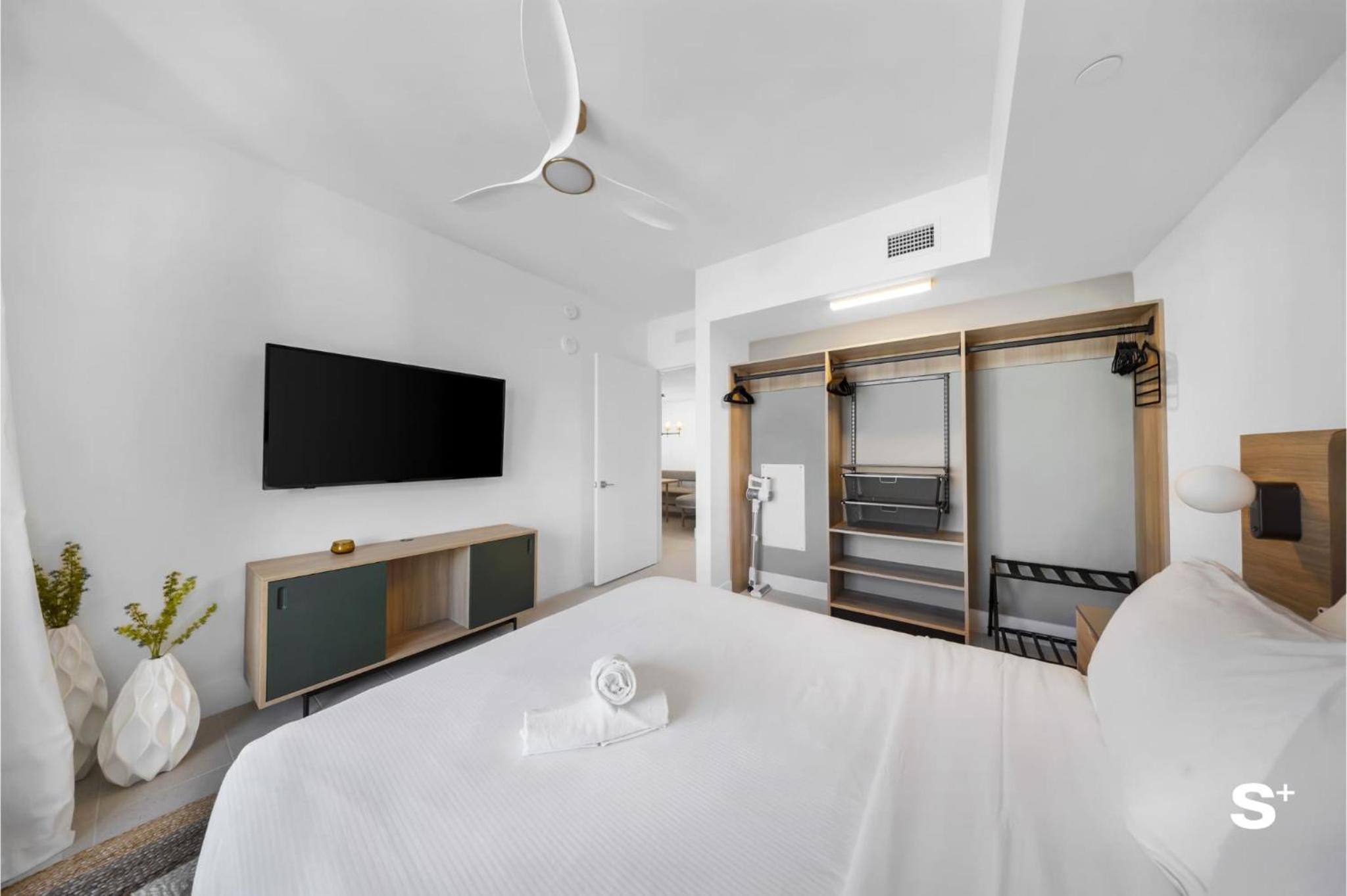 Modern DTW Miami Escape with Water Views