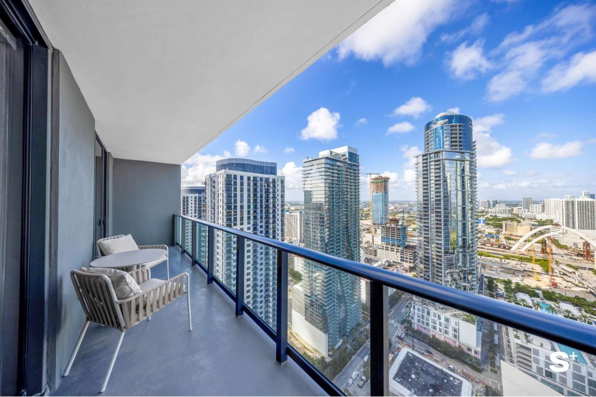 Modern DTW Miami Escape with Water Views