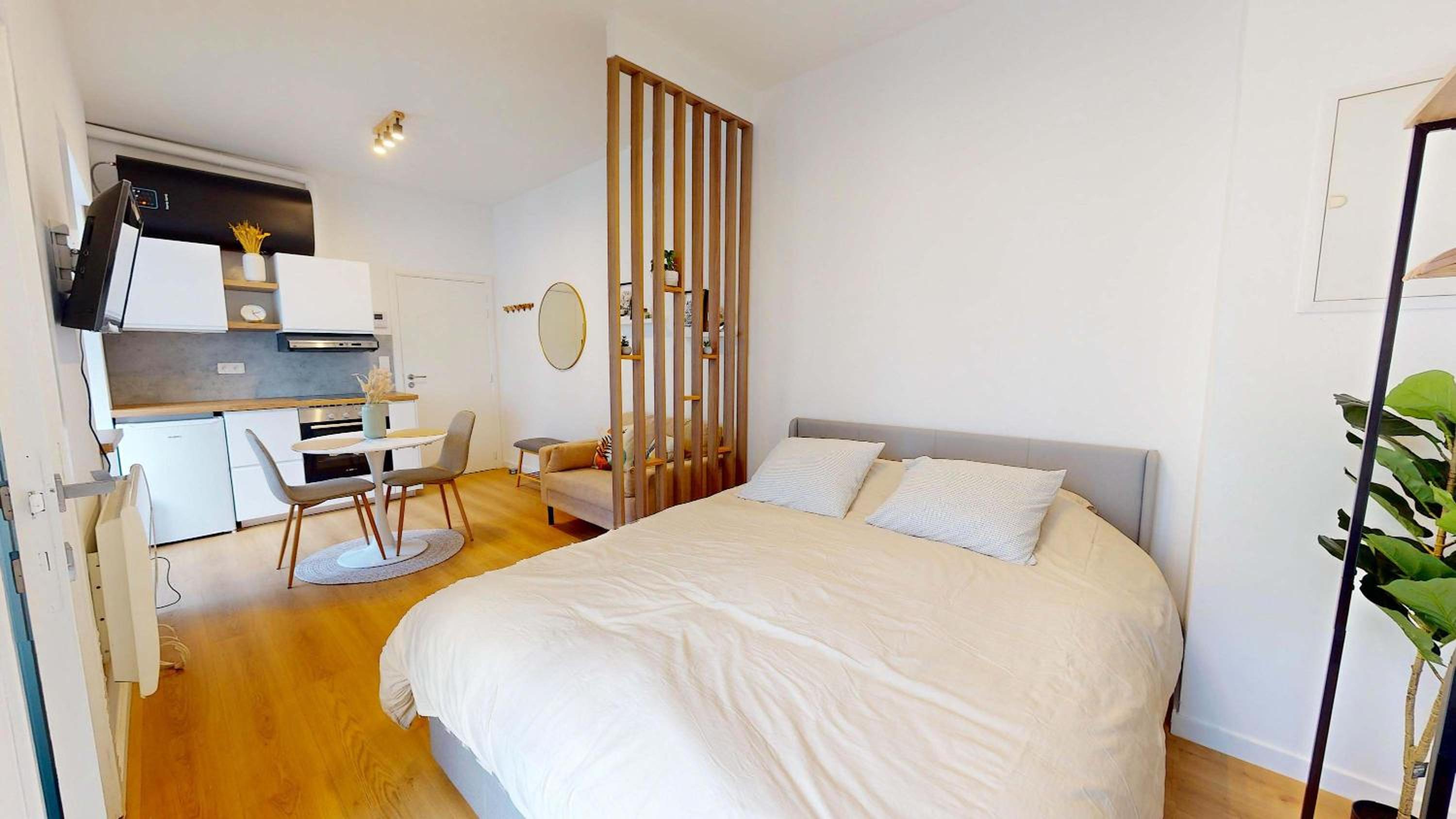 Studio cosy centre Bruxelles avec balcon pour 2personnes