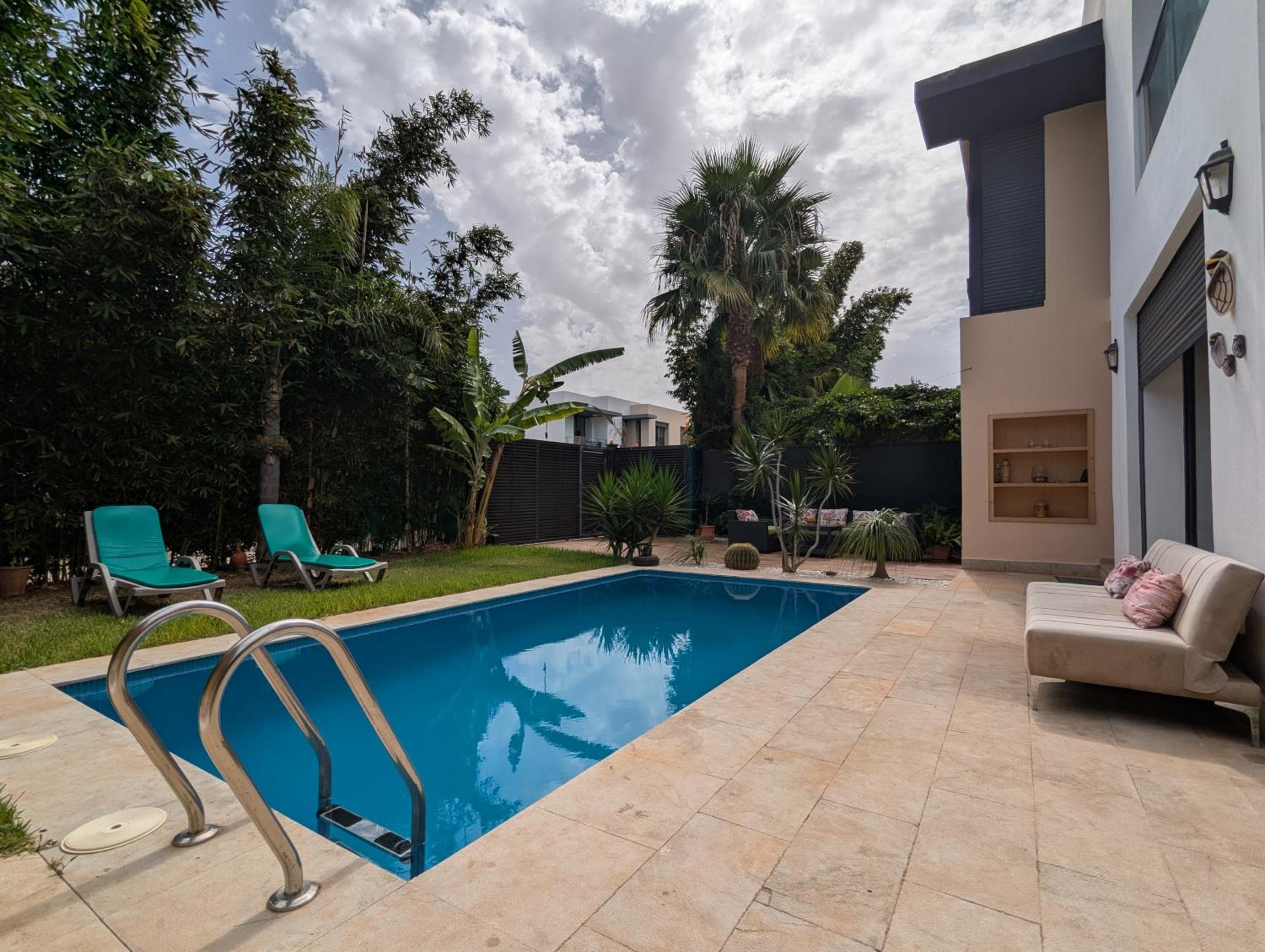 Villa 3-bedroom with Private Pool in Tamaris