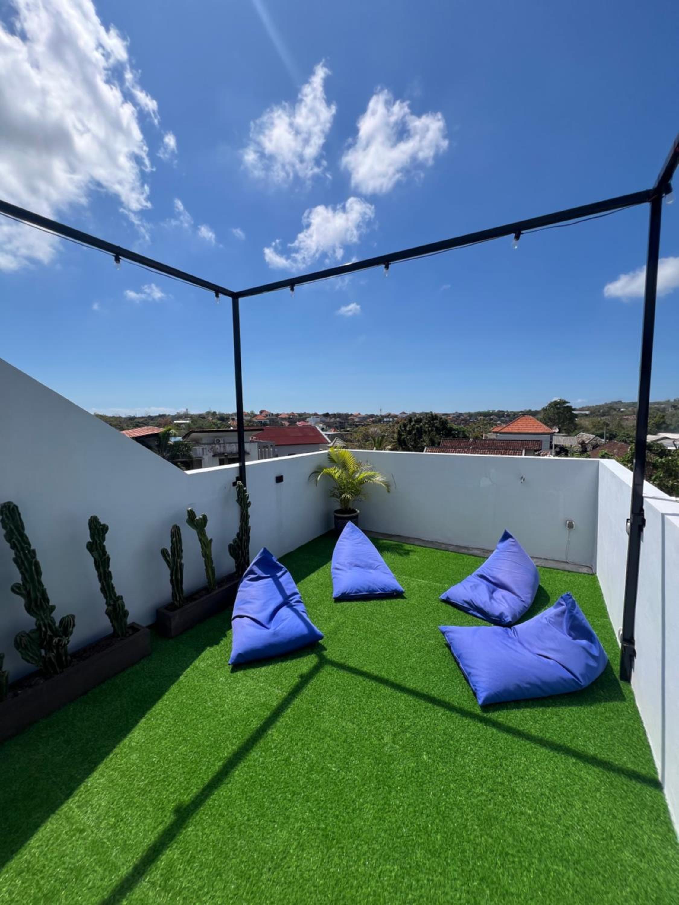 Modern 3BR Villa with Private Pool & Rooftop in Nusa Dua