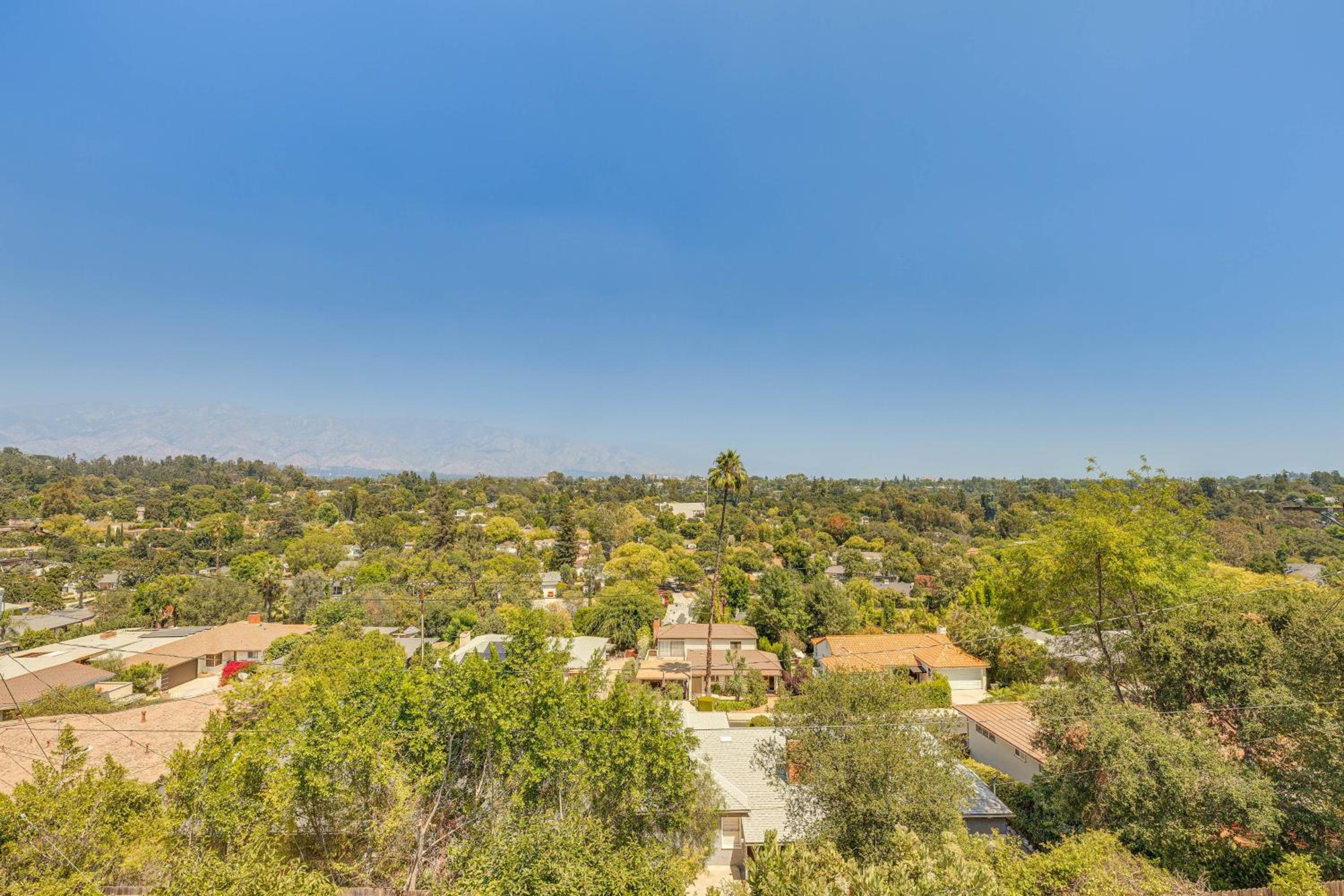 Enchanting 4-bedroom house with panoramic view in Pasadena