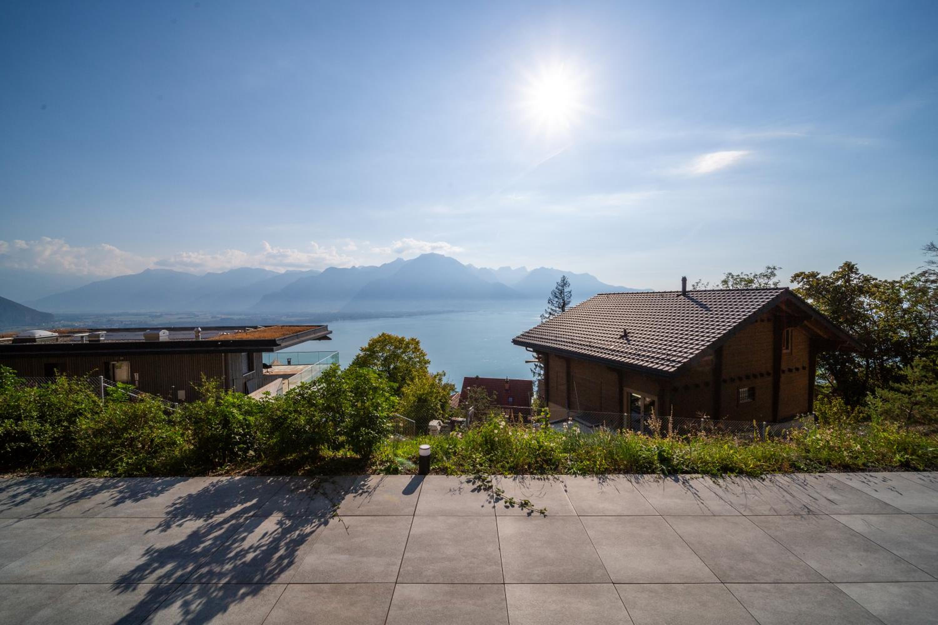 Modern 5-Star Stay in Glion - Underfloor Heating