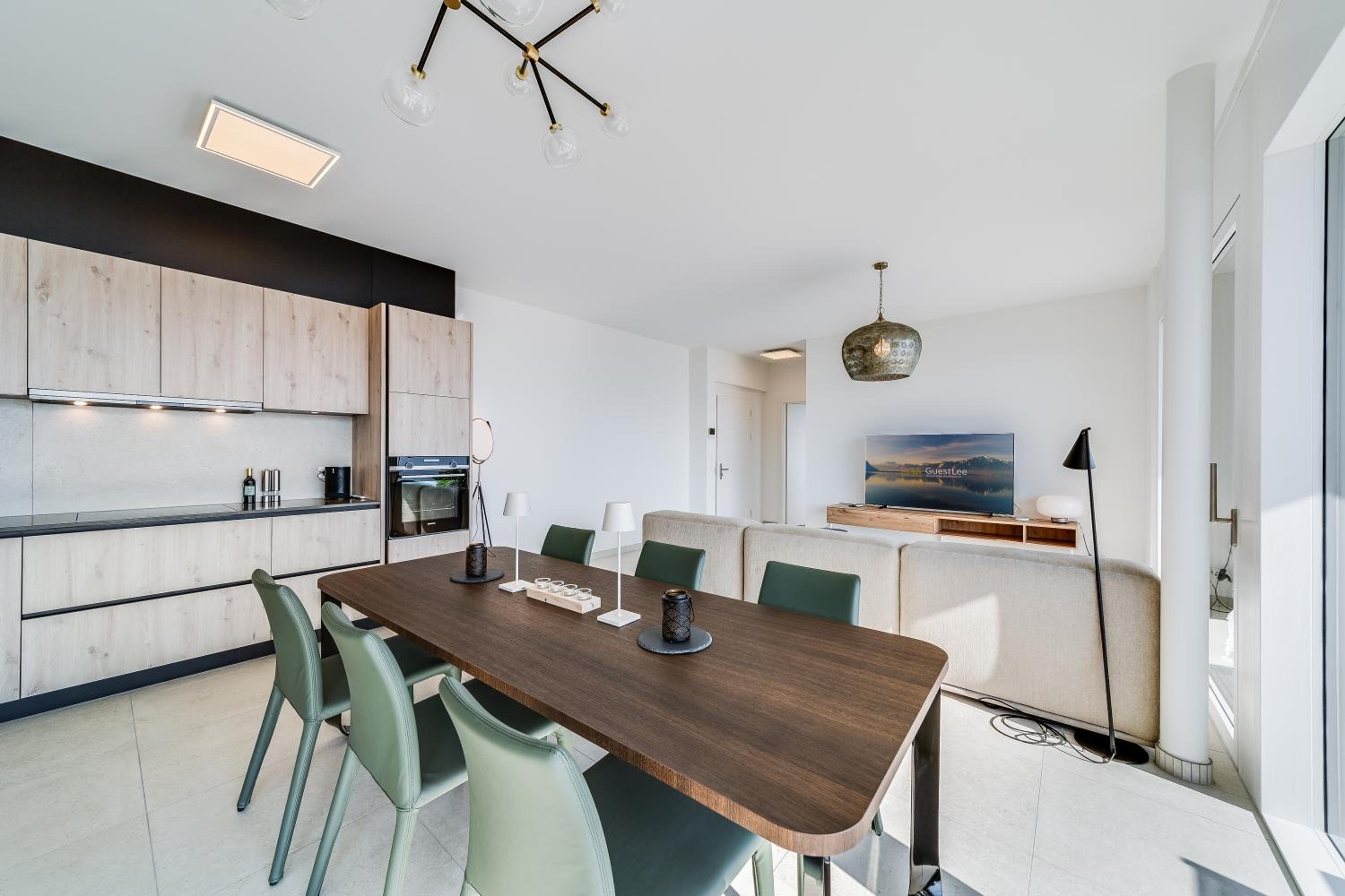 Modern 5-Star Stay in Glion - Underfloor Heating