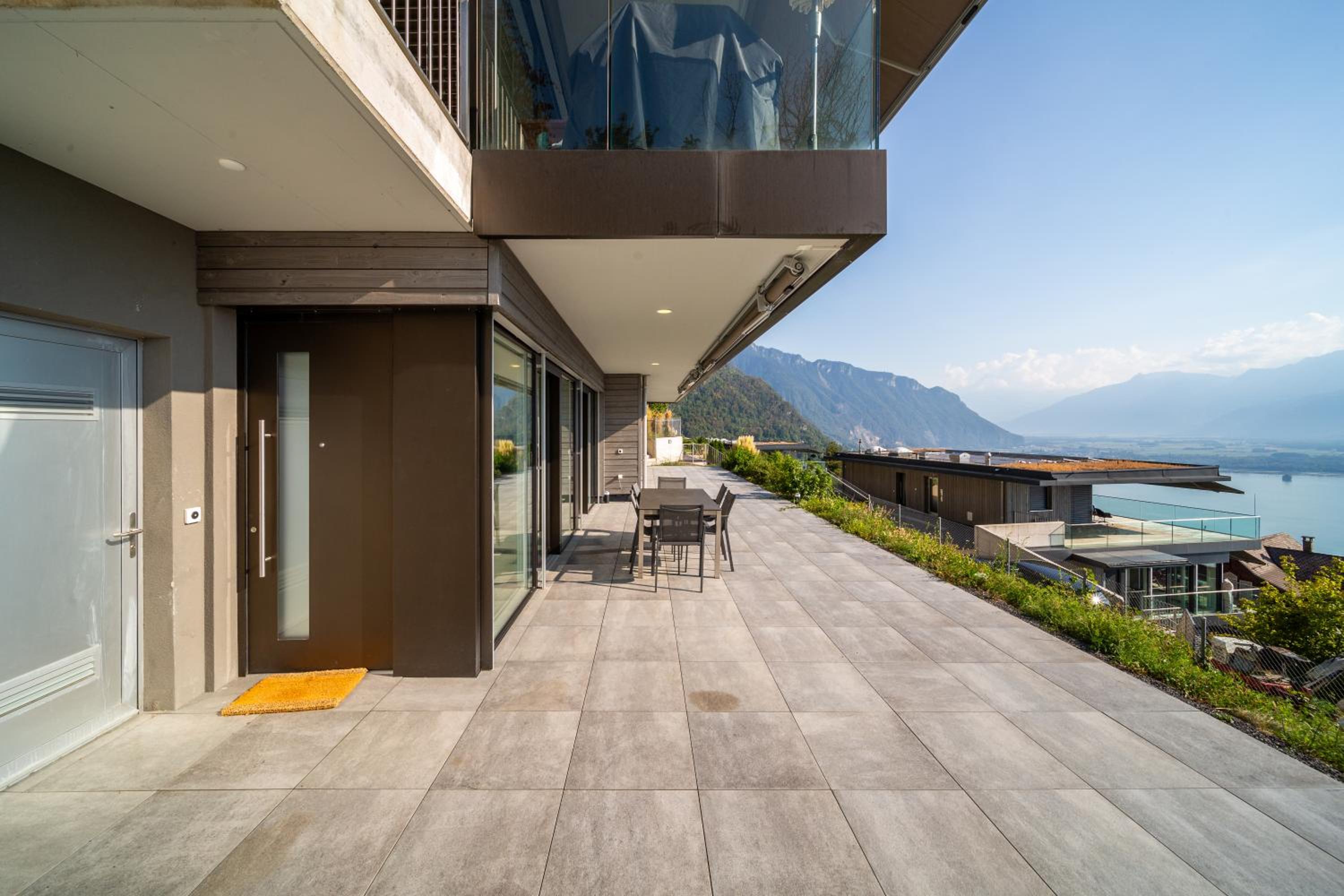 Modern 5-Star Stay in Glion - Underfloor Heating