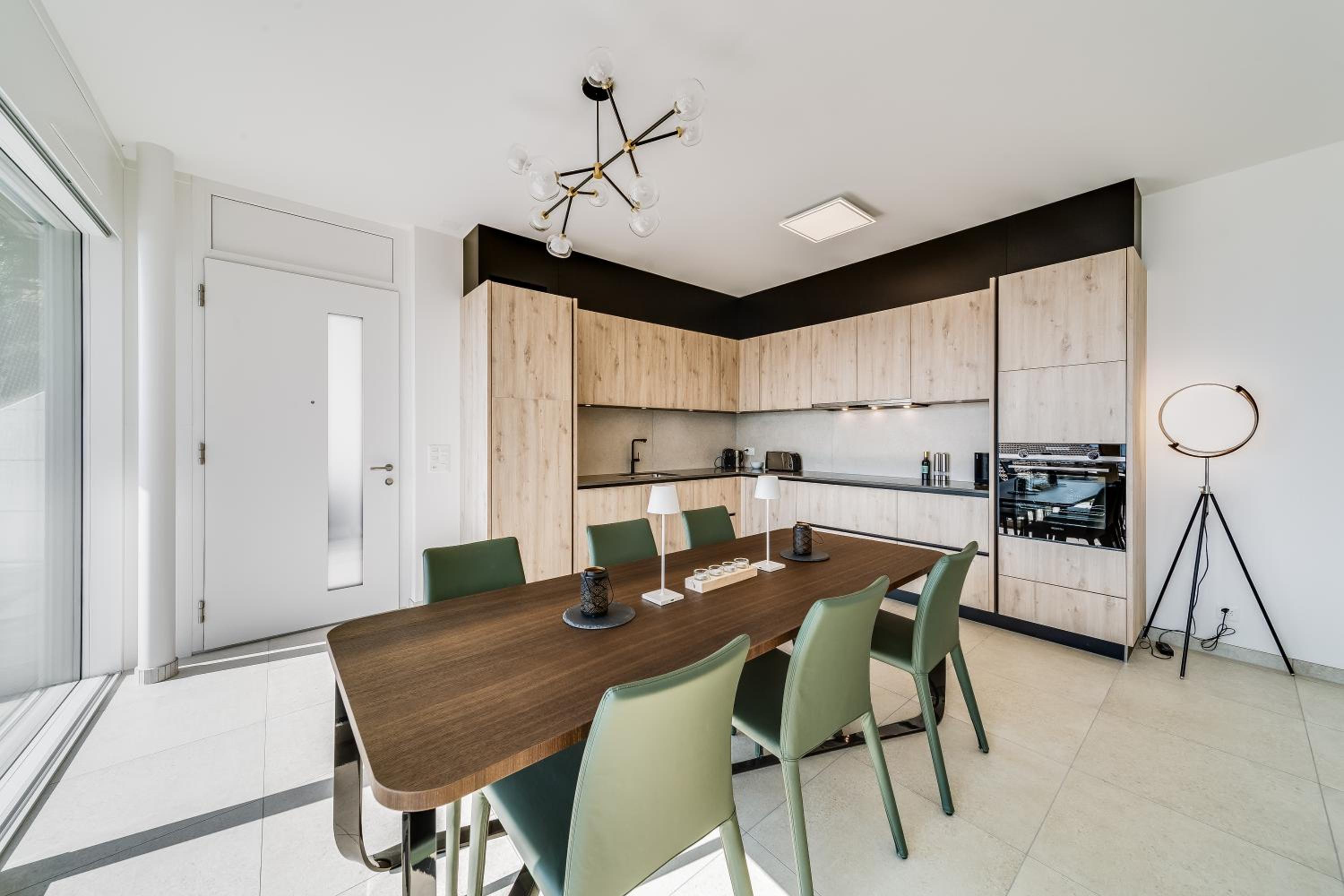 Modern 5-Star Stay in Glion - Underfloor Heating