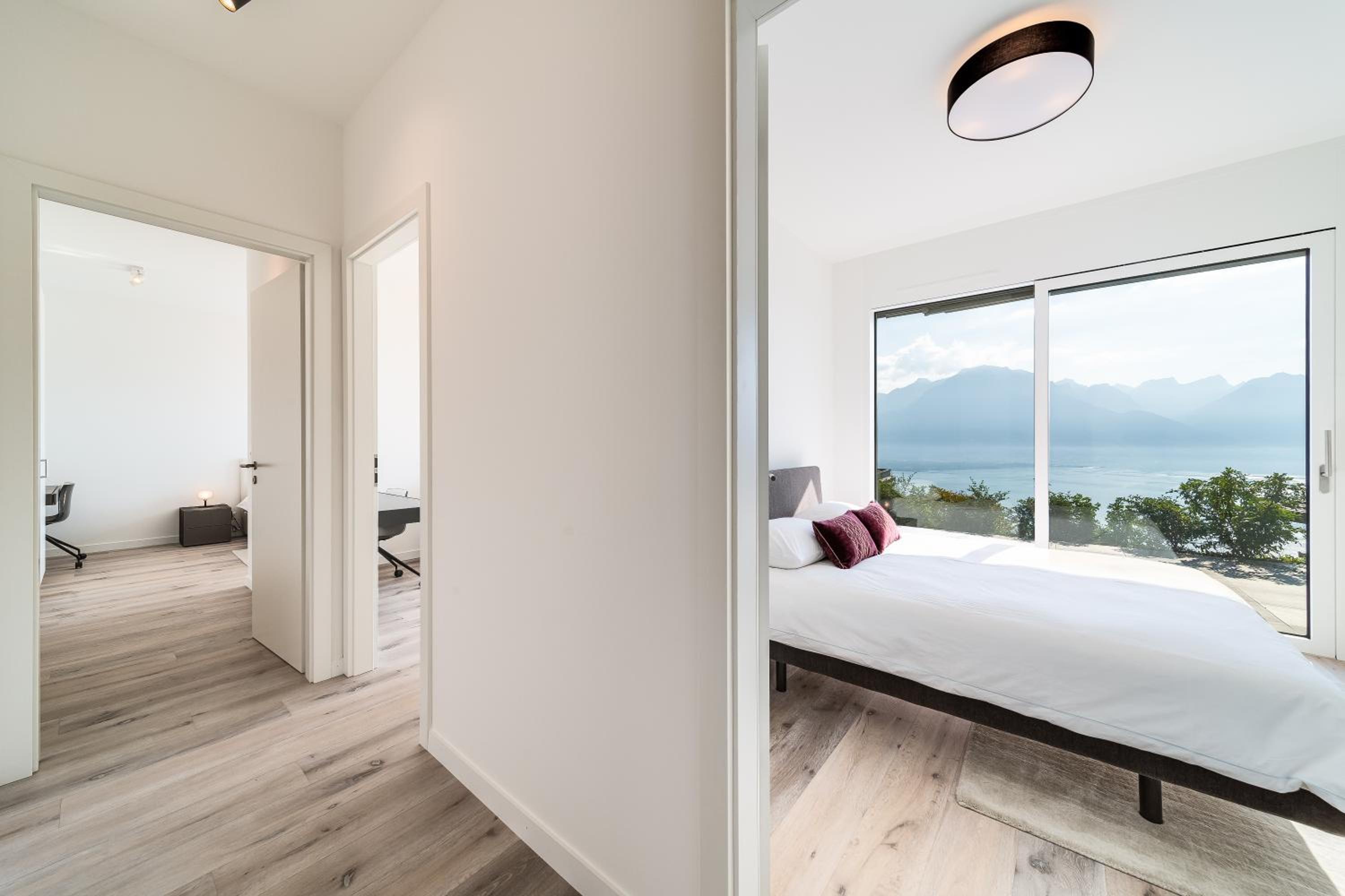 Modern 5-Star Stay in Glion - Underfloor Heating