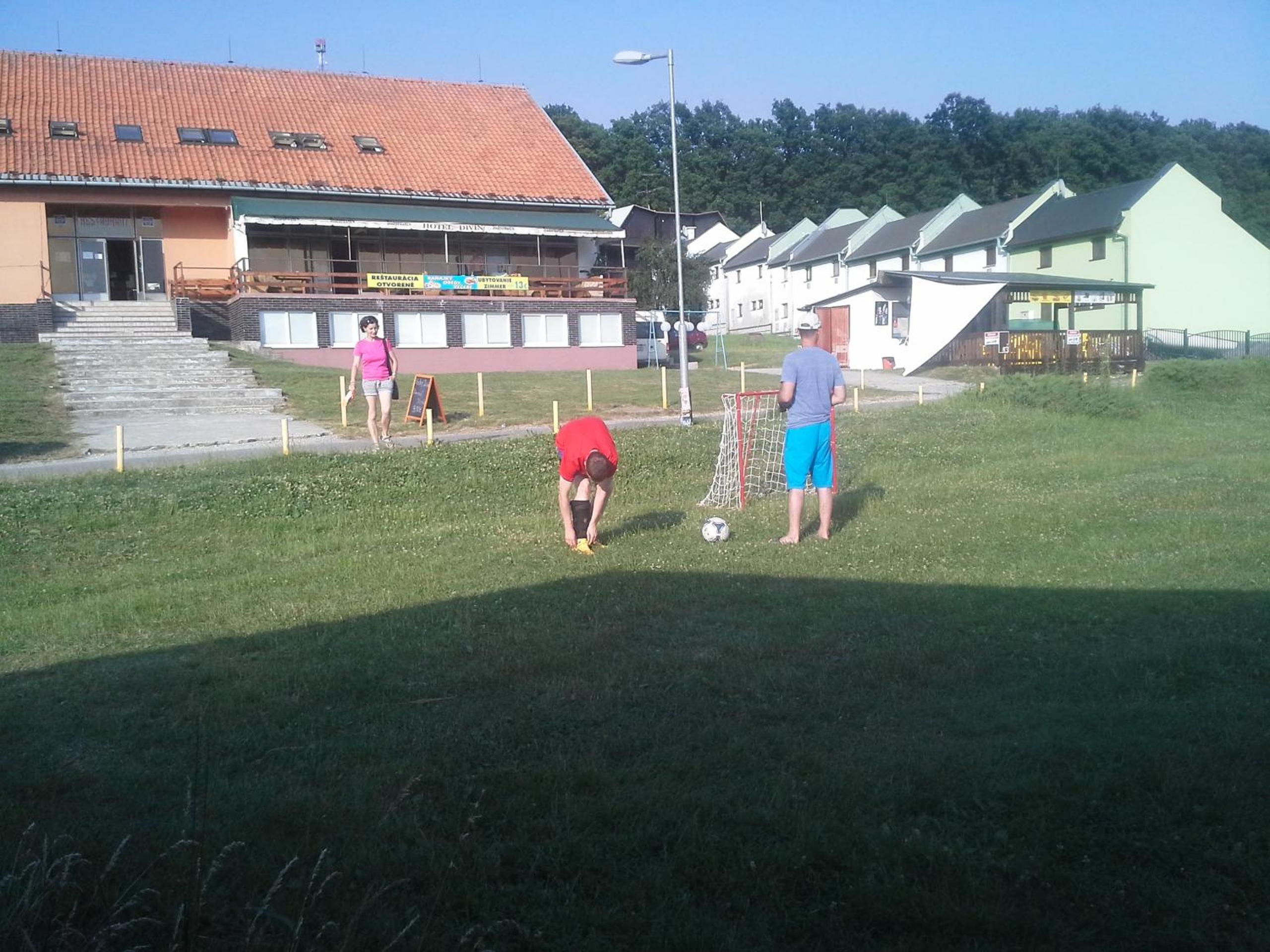 Photo 6