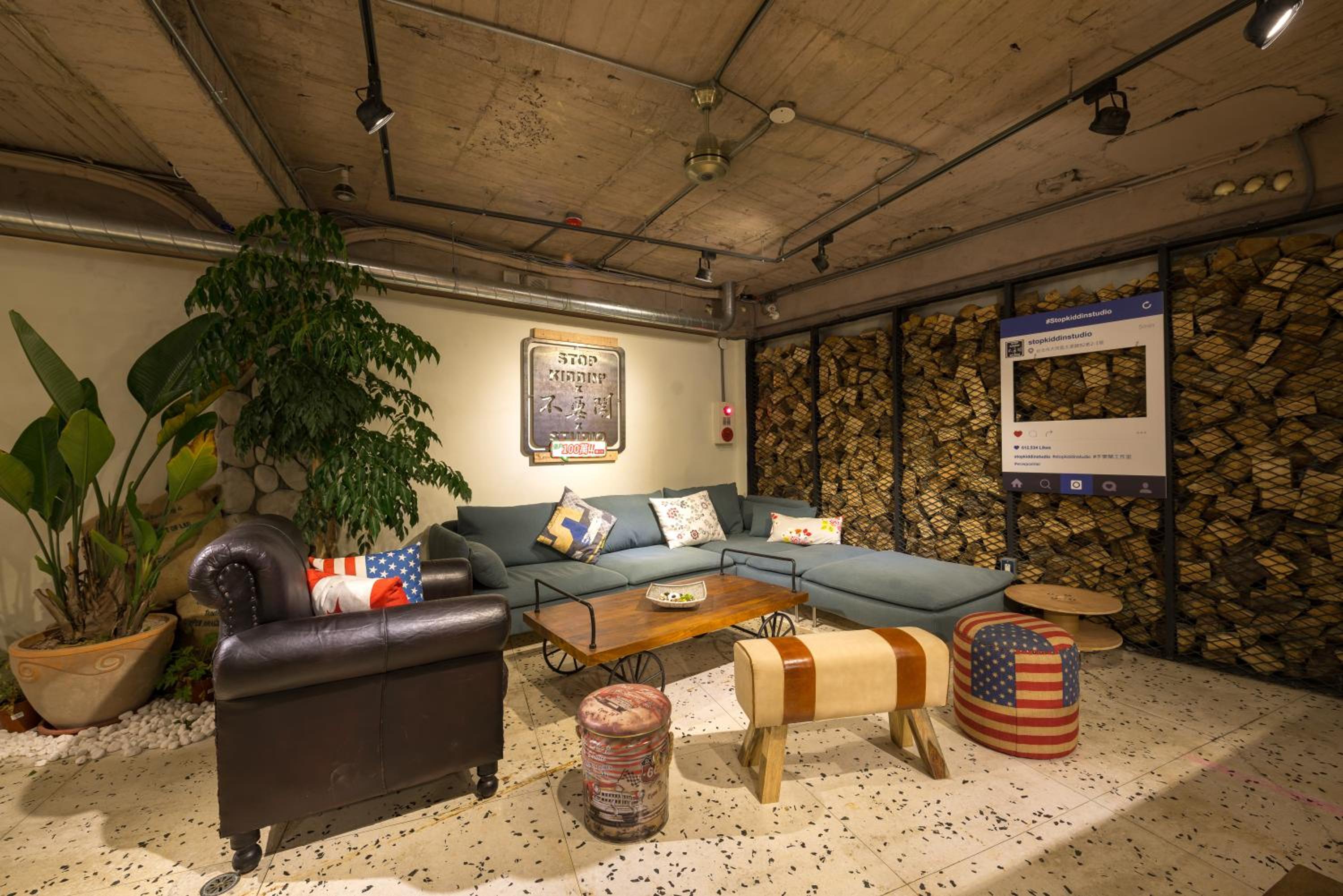 Beimen WOW Poshtel