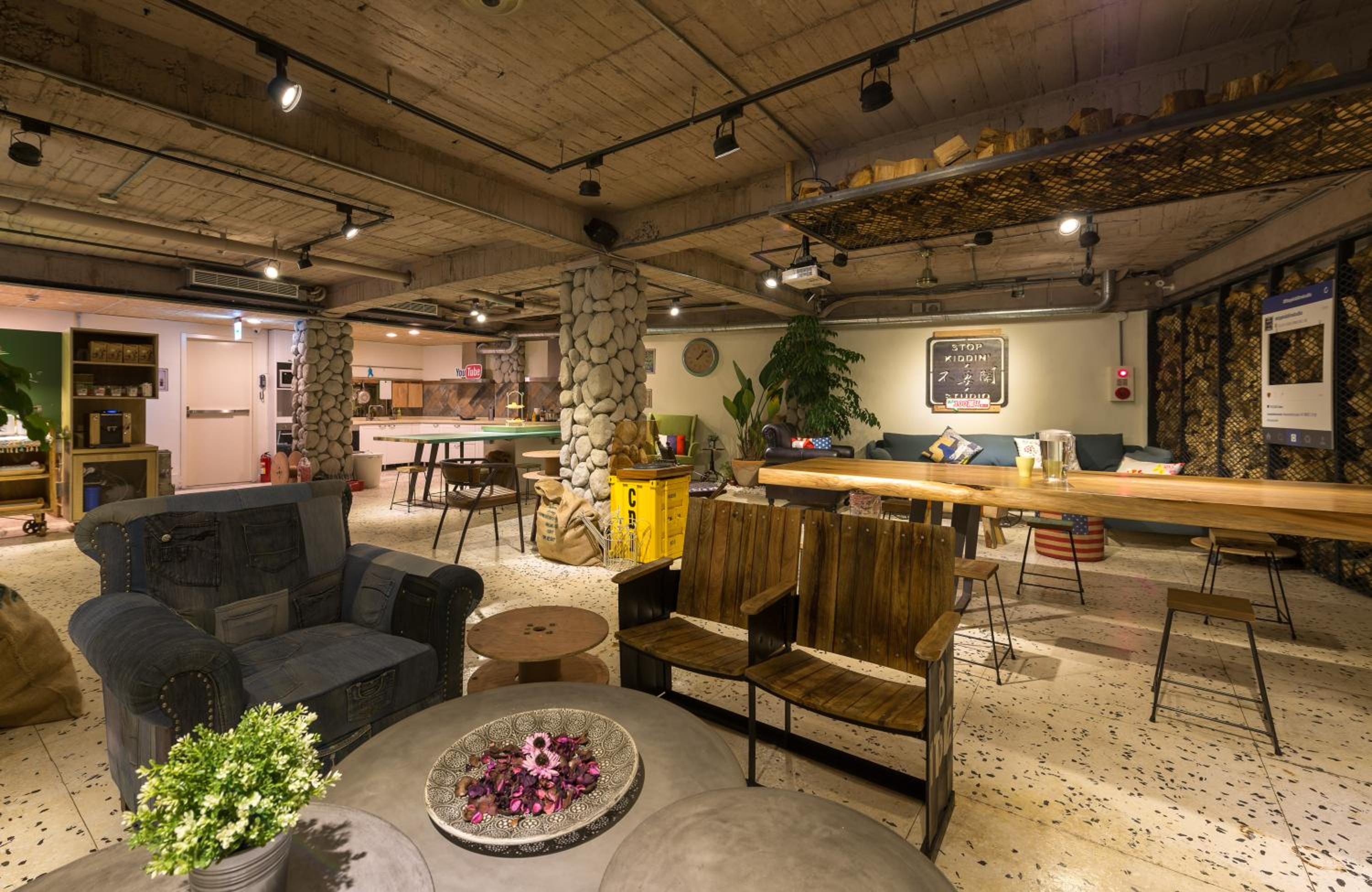Beimen WOW Poshtel