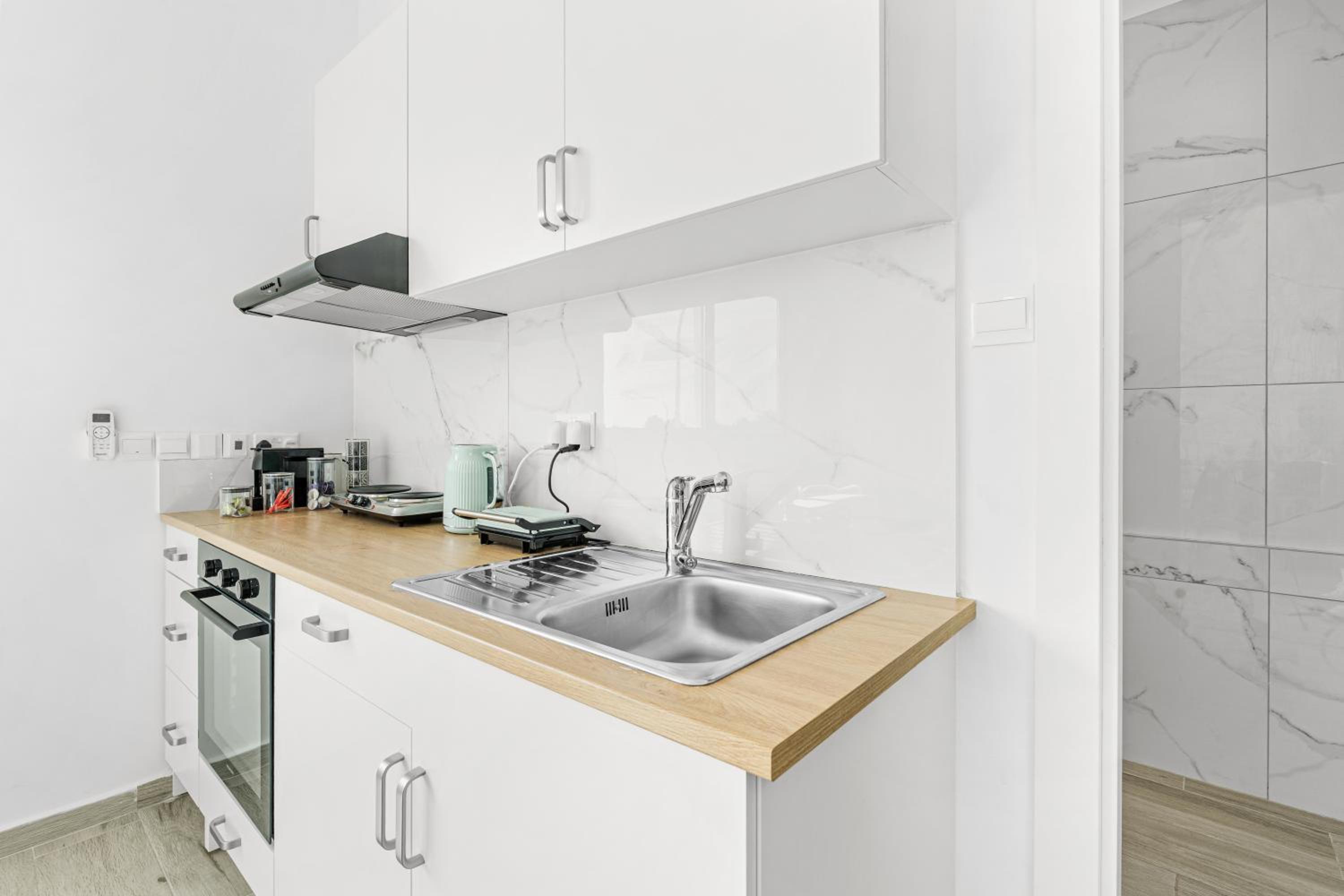 Modern Sea View Central Apartments Peyia
