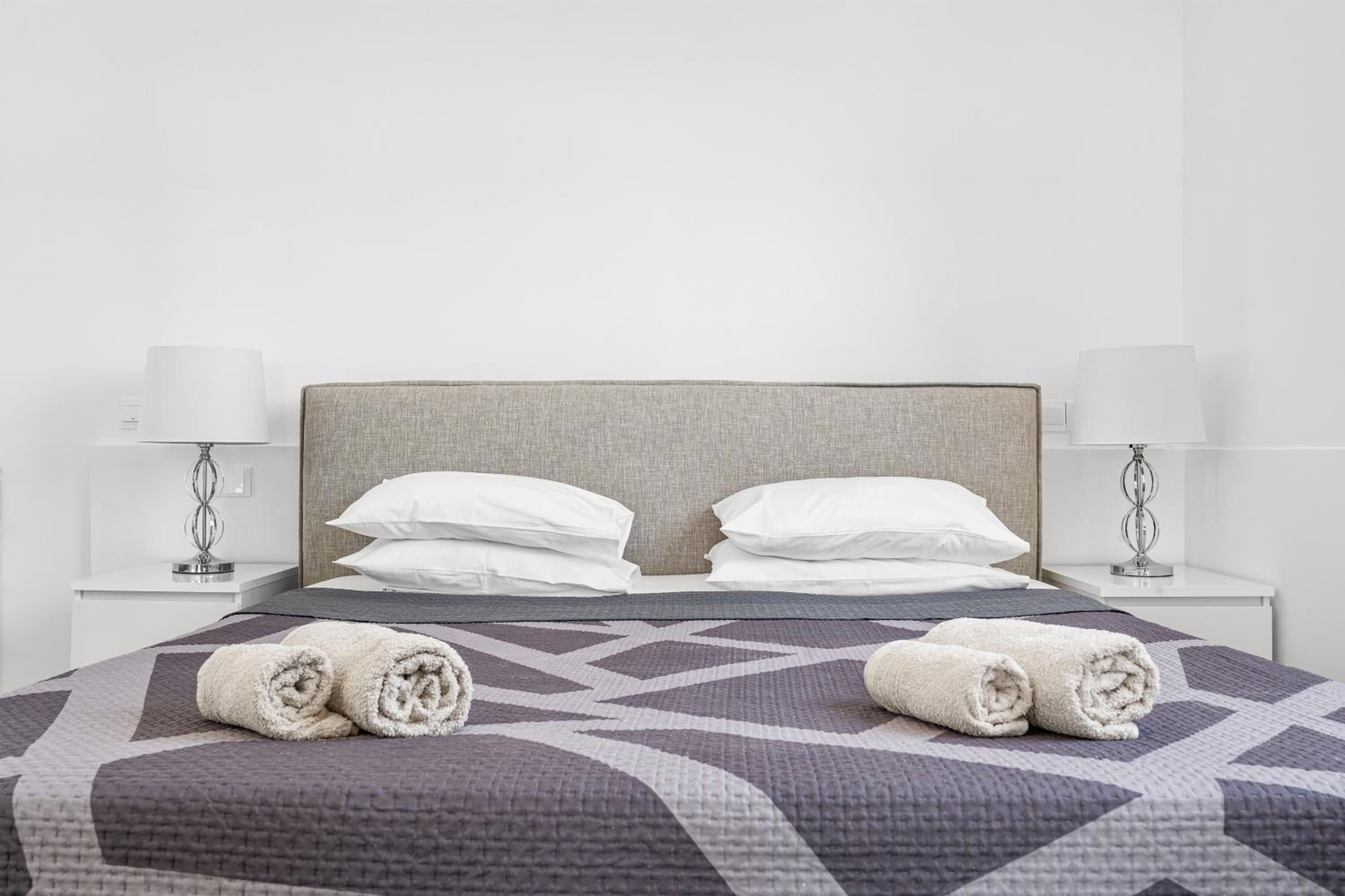 Modern Sea View Central Apartments Peyia
