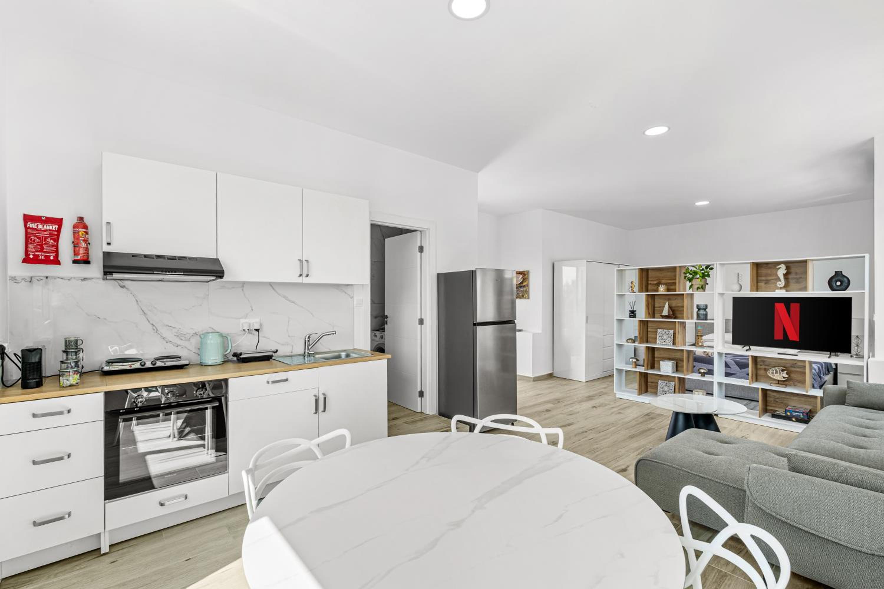 Modern Sea View Central Apartments Peyia