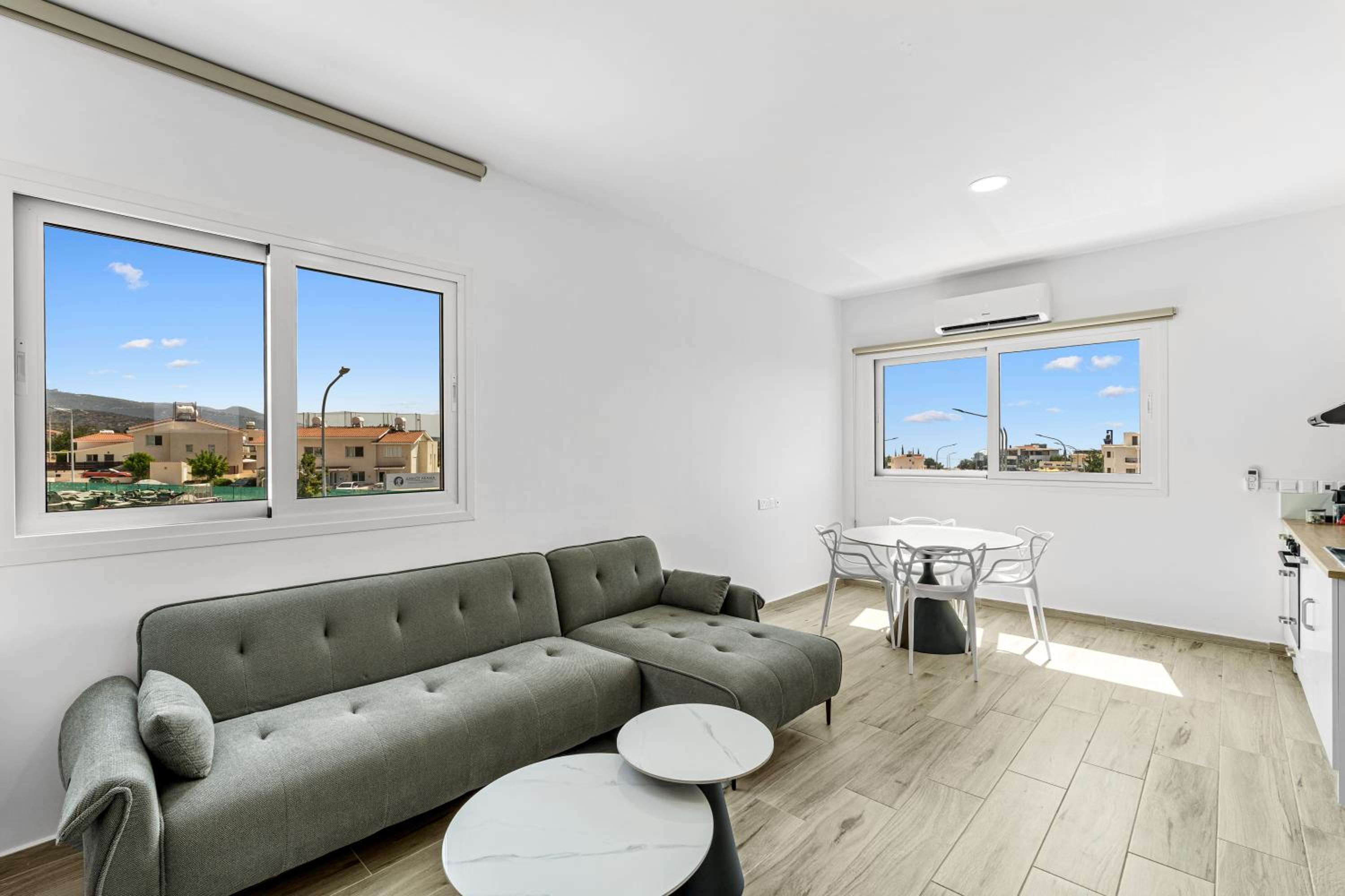 Modern Sea View Central Apartments Peyia