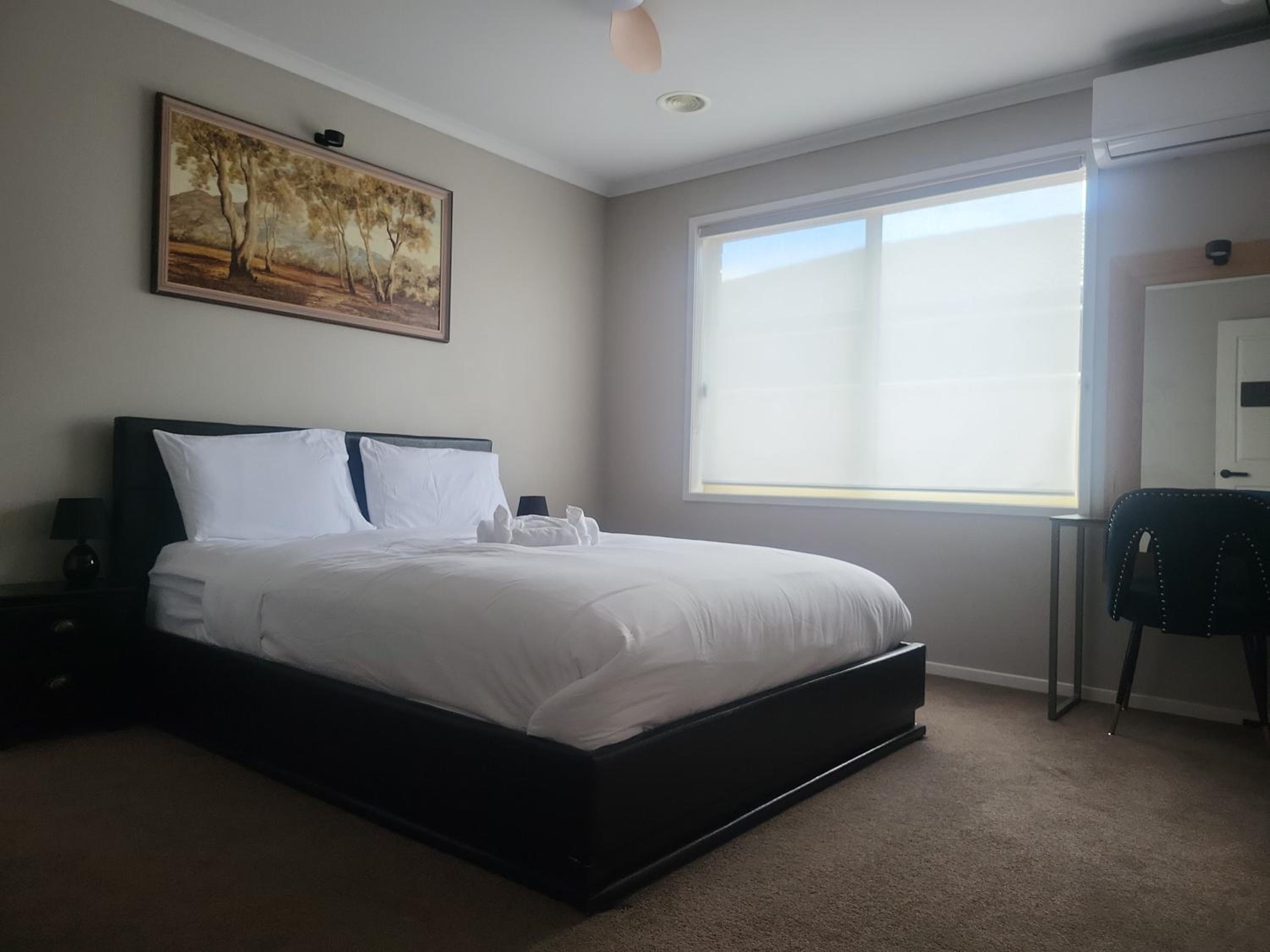 Private Room 1- The Minimalist Escape