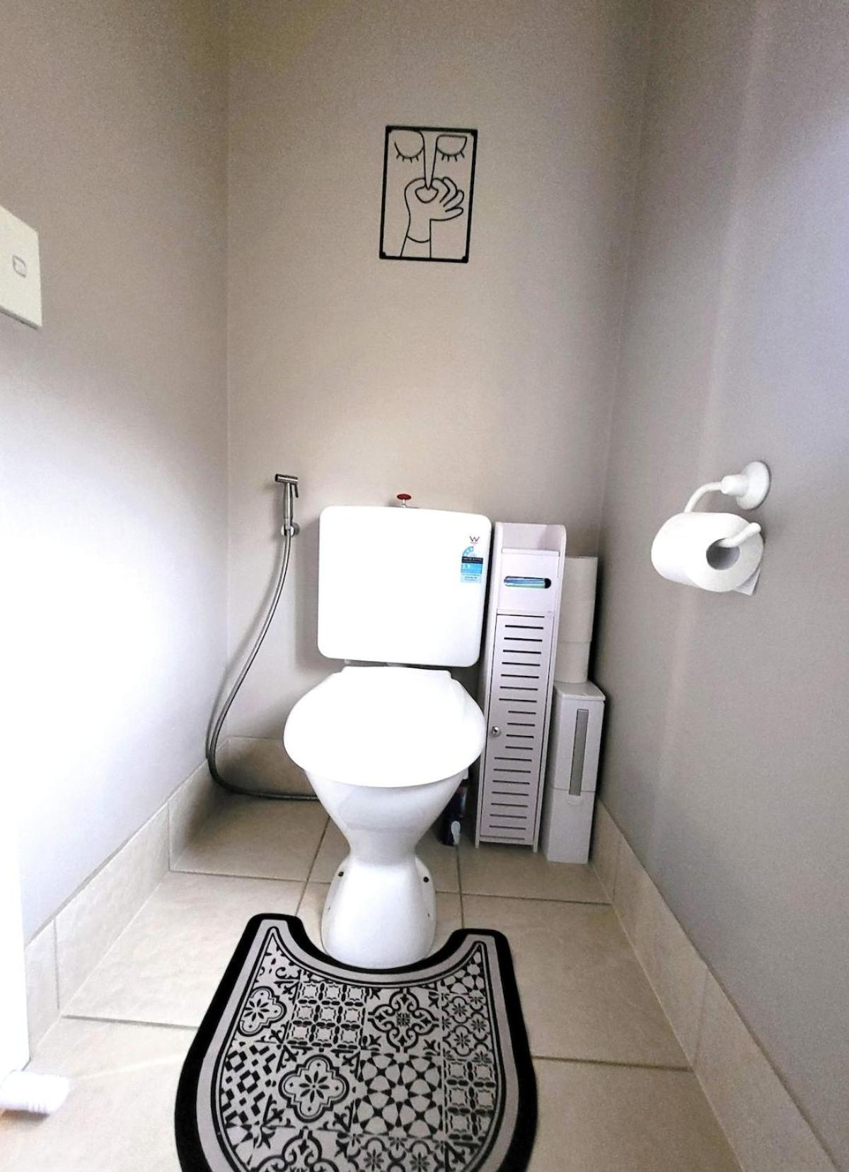 Private Room 1- The Minimalist Escape