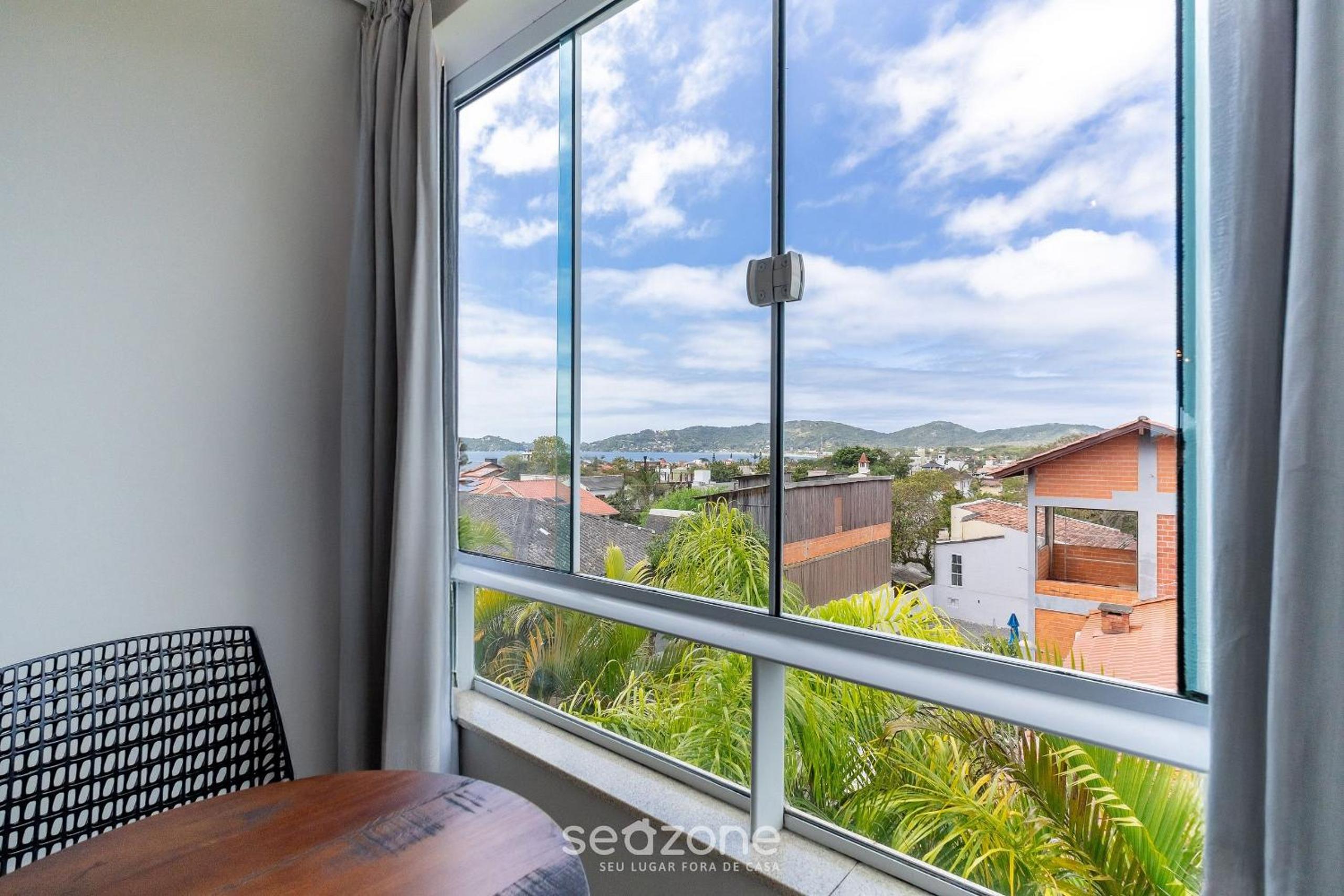 Studios 900m from Lagoa da Conceição - ECM